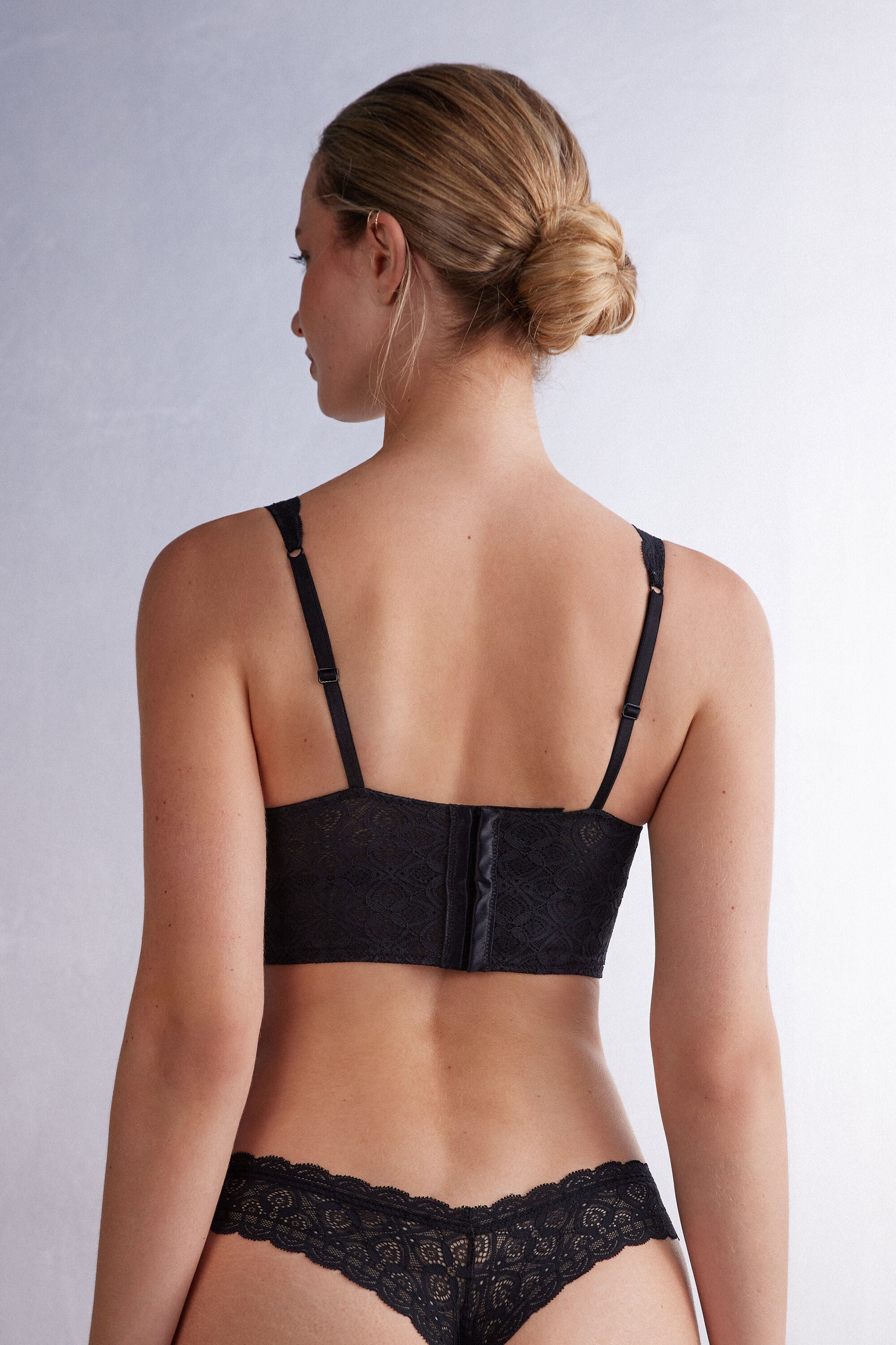 חזיית Asia בלקונט