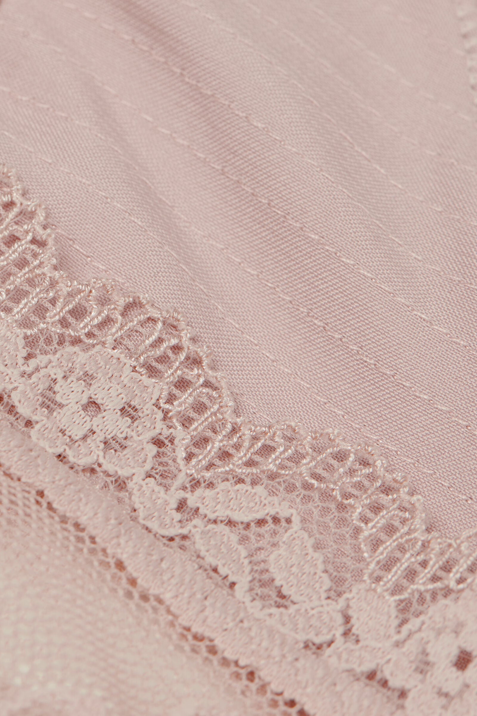 תחתונים ברזילאיים THE Art OF LINGERIE