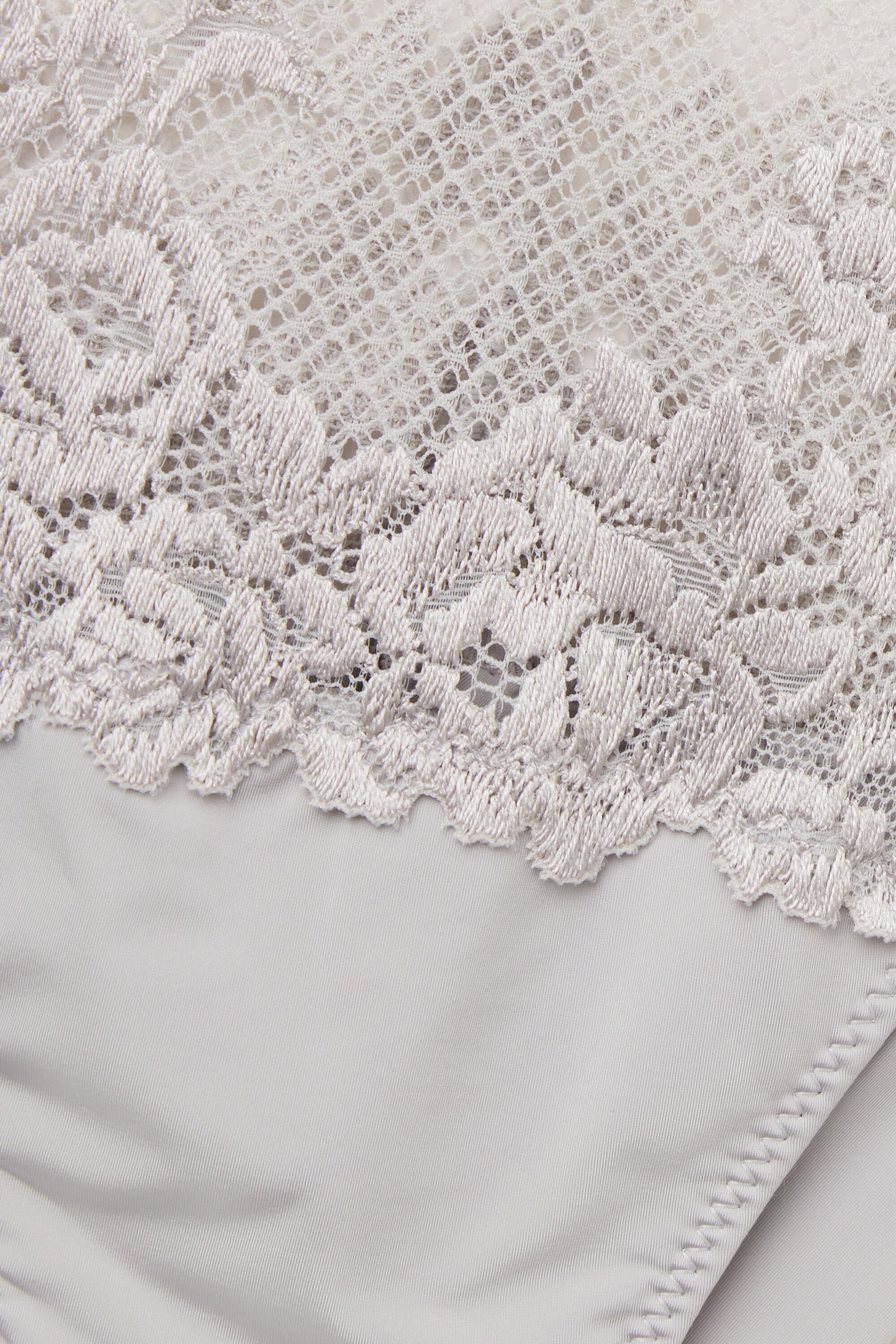 תחתונים בגזרה גבוהה Pretty Flowers