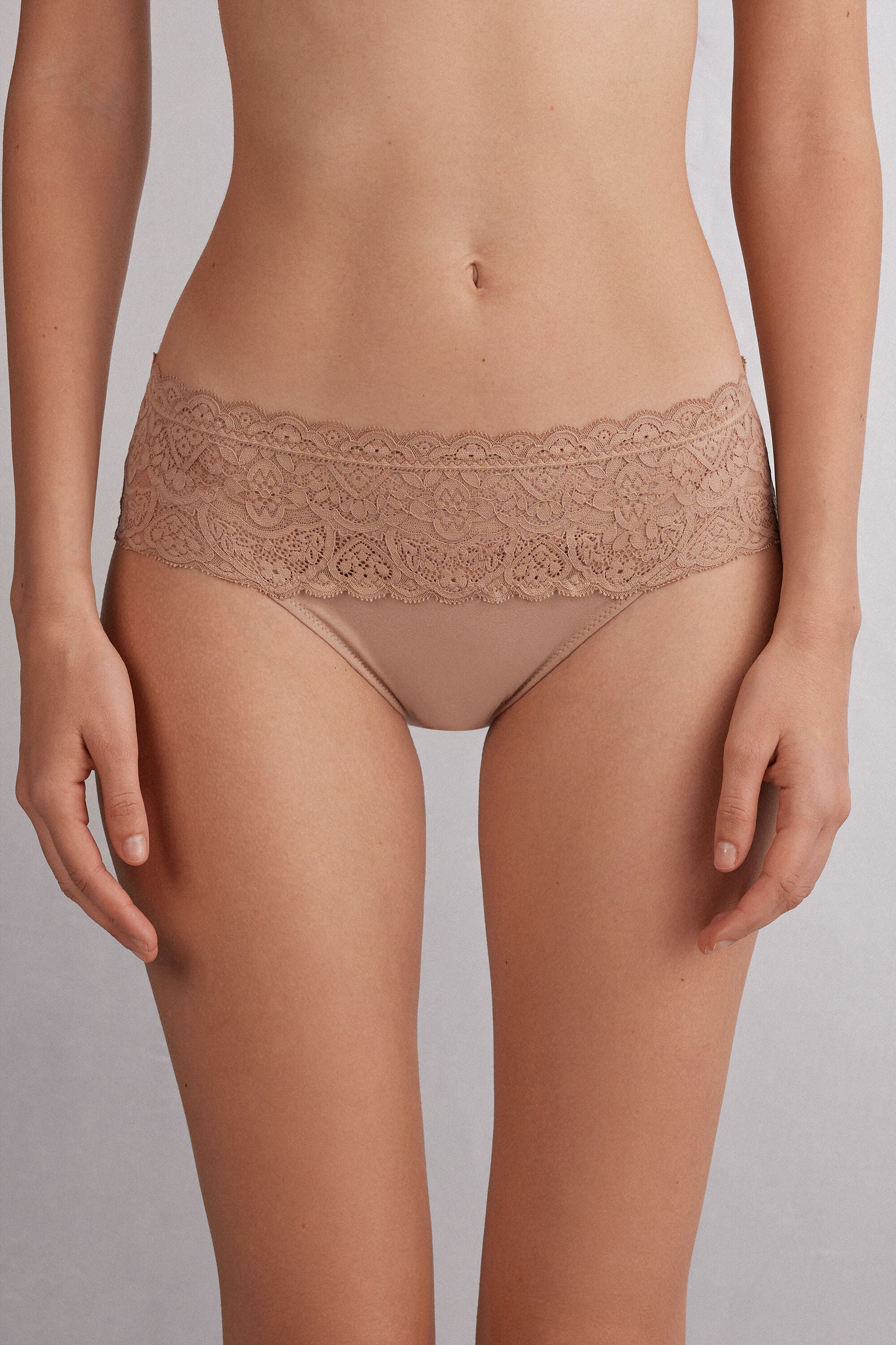 תחתוני כותנה ותחרה