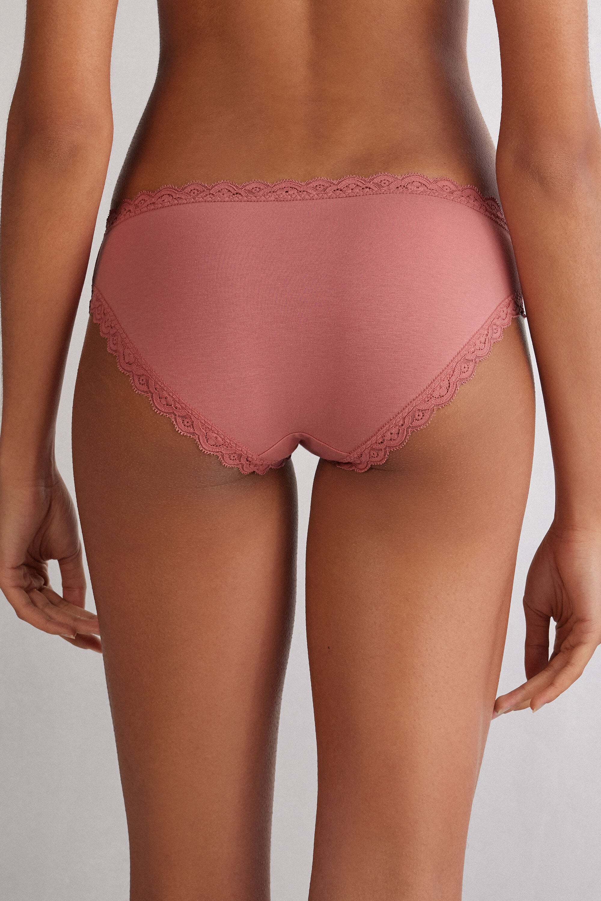 תחתוני כותנה ותחרה