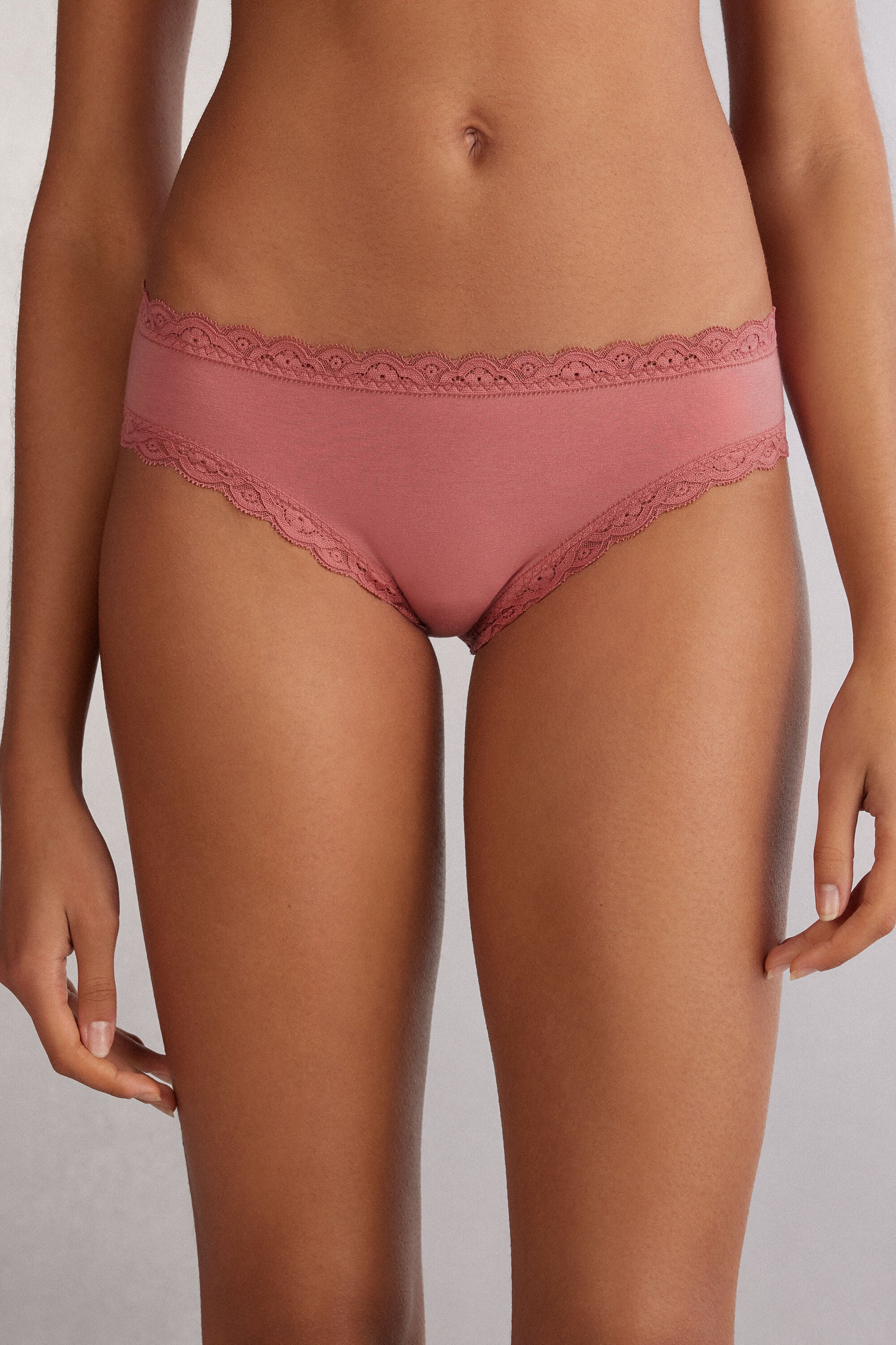 תחתוני כותנה ותחרה