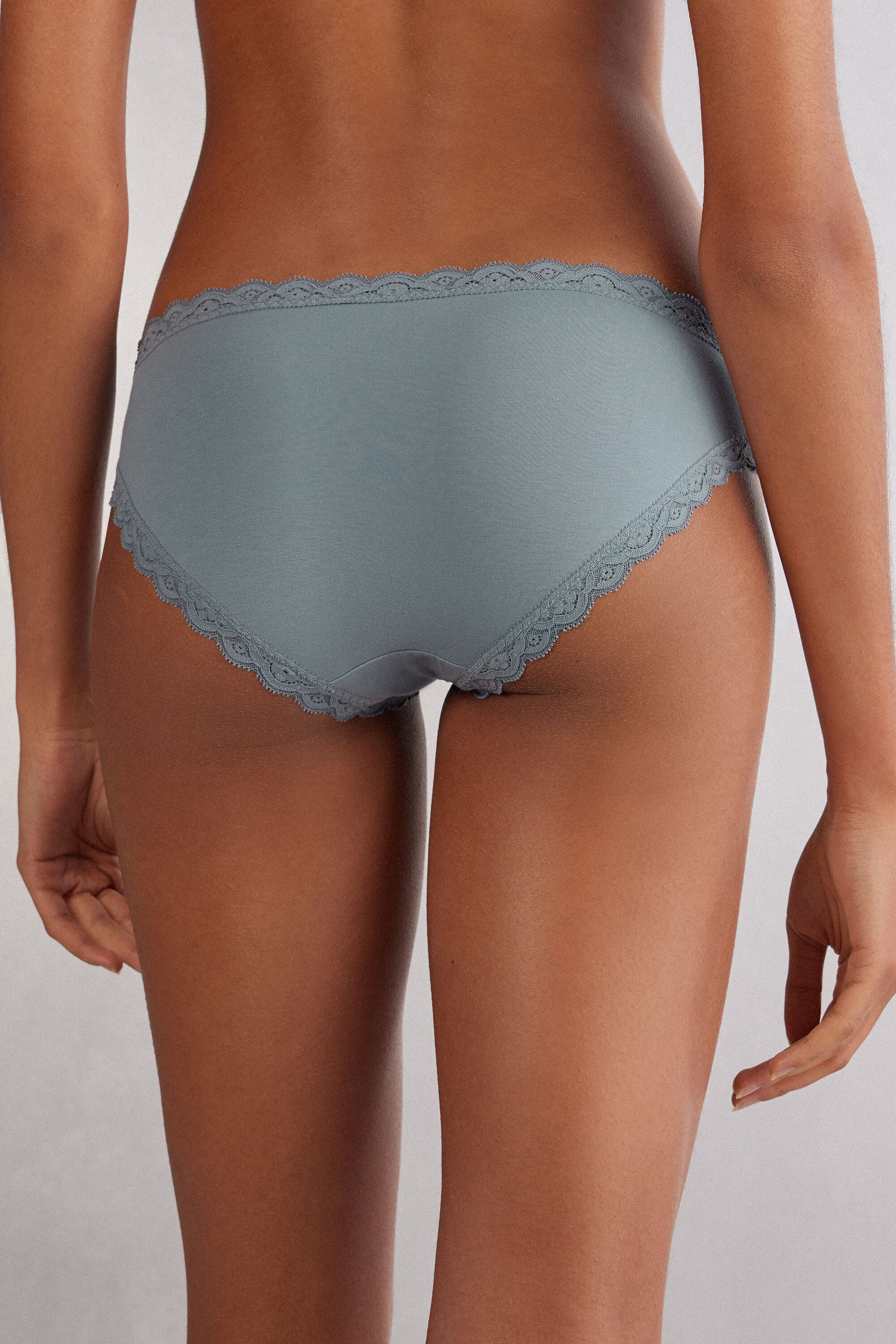 תחתוני כותנה ותחרה