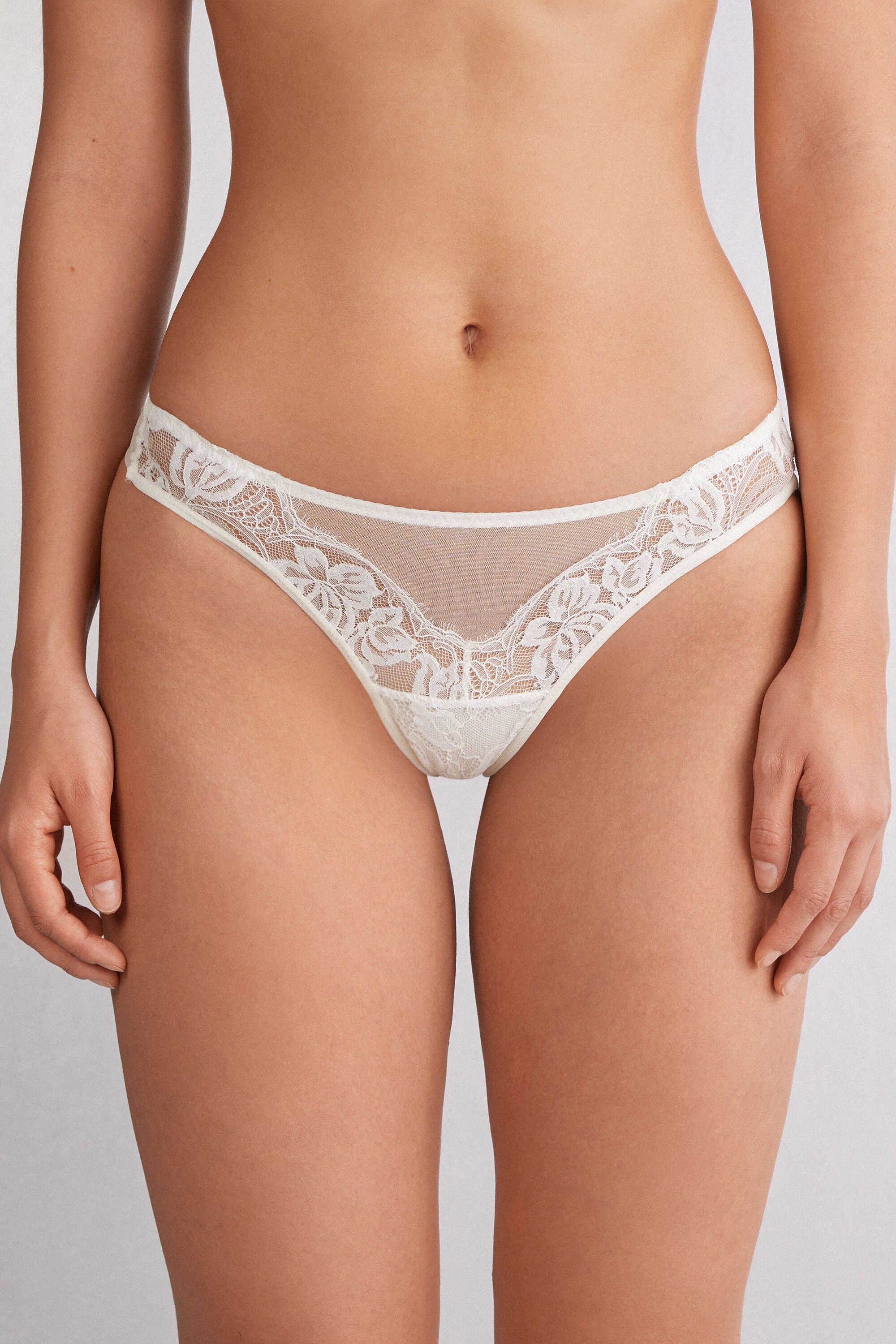 תחתוני טנגה The Simplest Pleasures