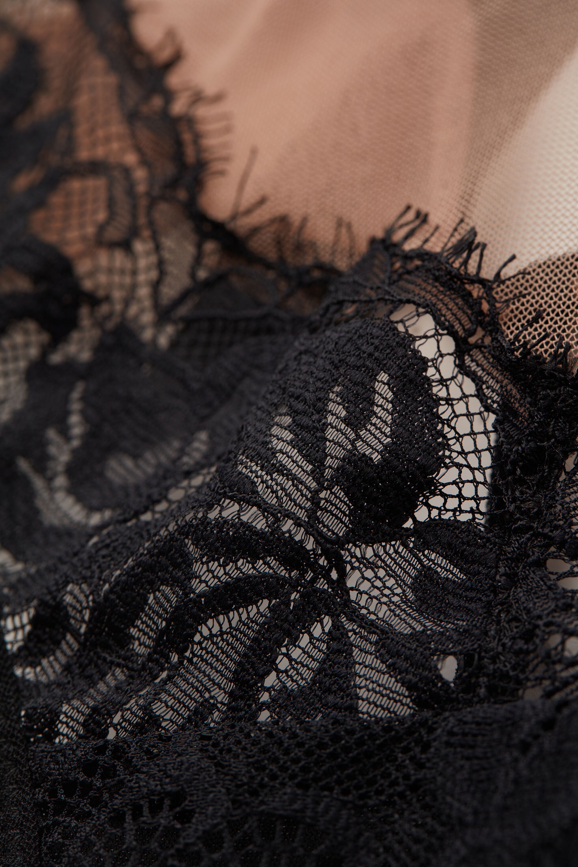 תחתוני טנגה The Simplest Pleasures