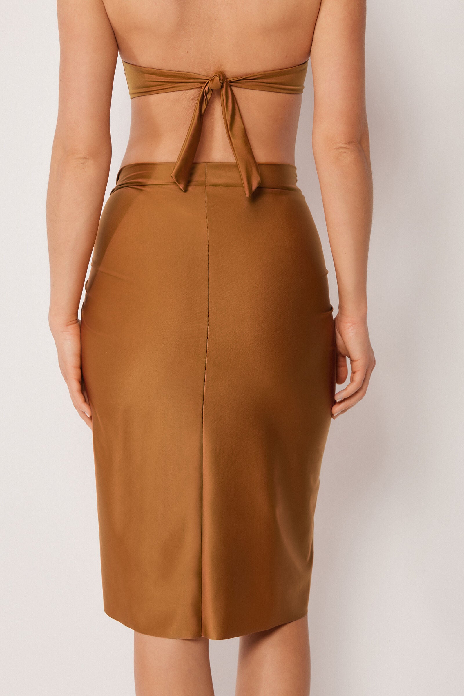 חצאית פראו Shiny Satin