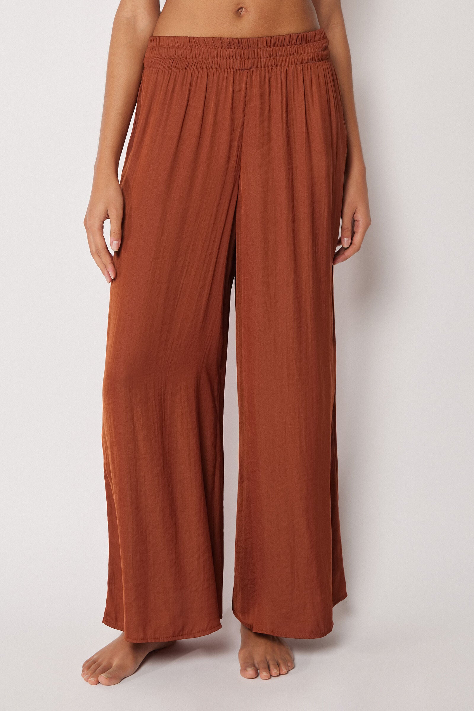 מכנסיים רחבים Shiny