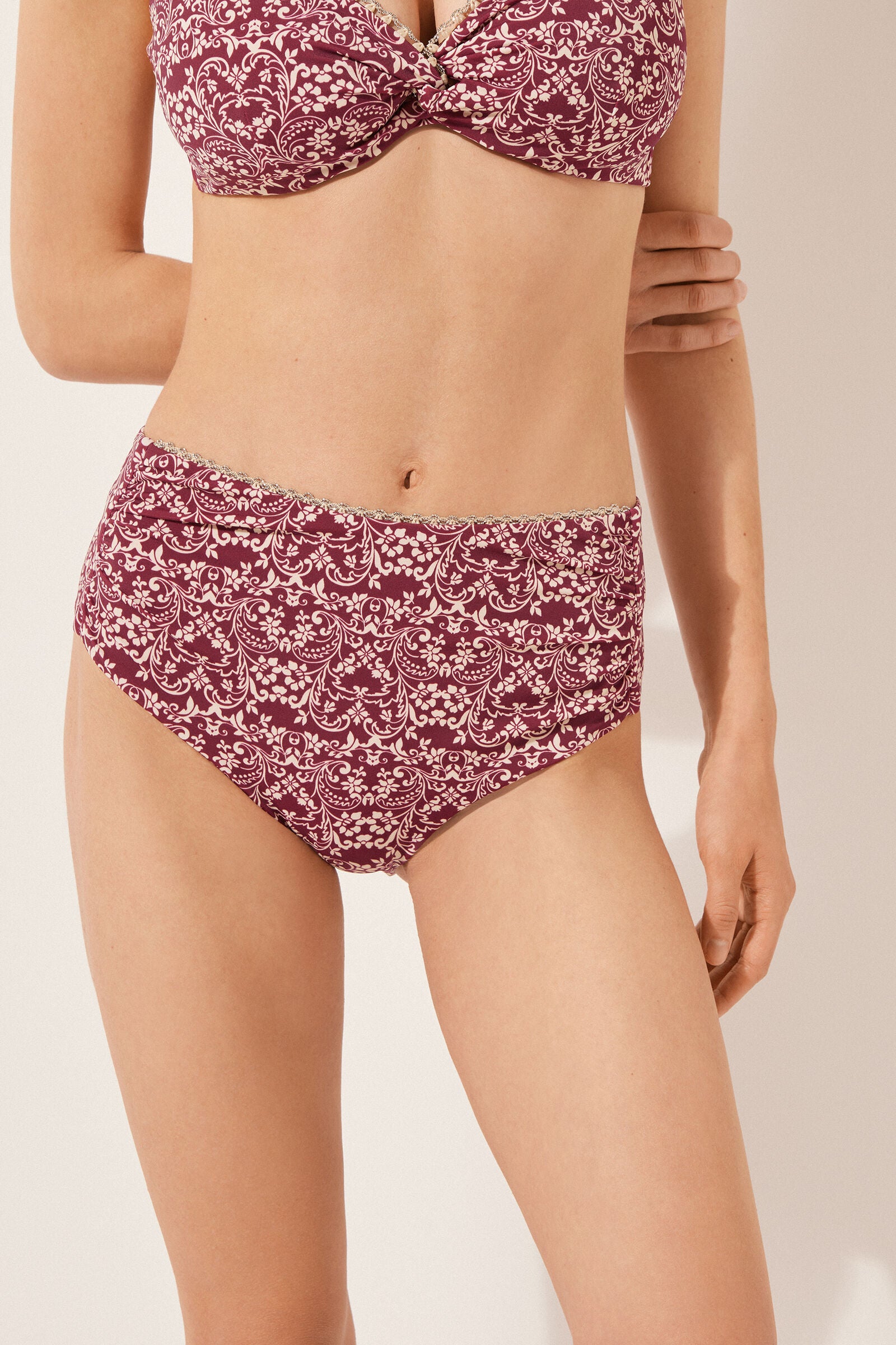תחתוני ביקיני High-Waisted Botanic Bordeaux