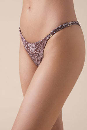 תחתון ביקיני ברזילאי Paisley