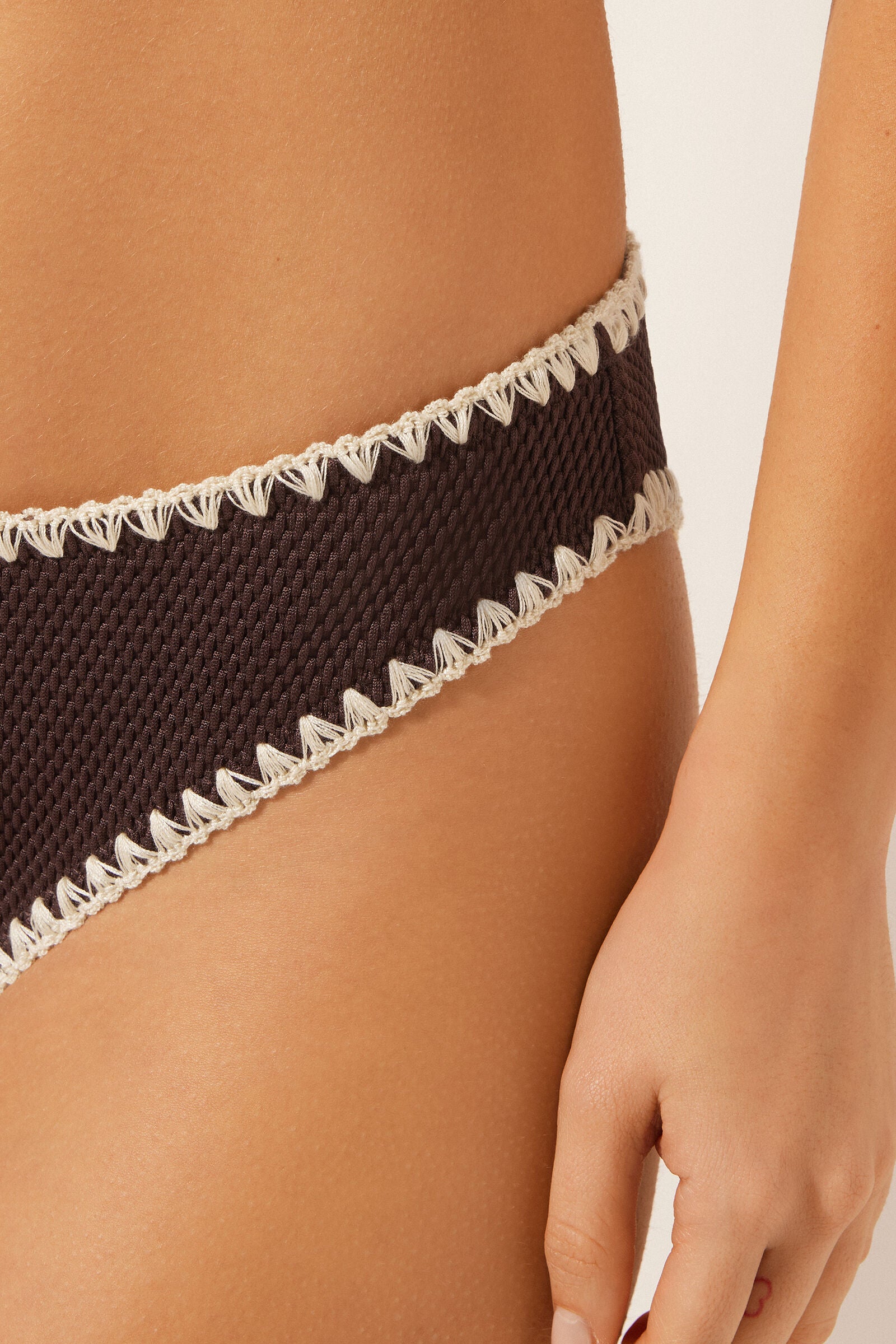 תחתוני ביקיני Bicolor Embroidery