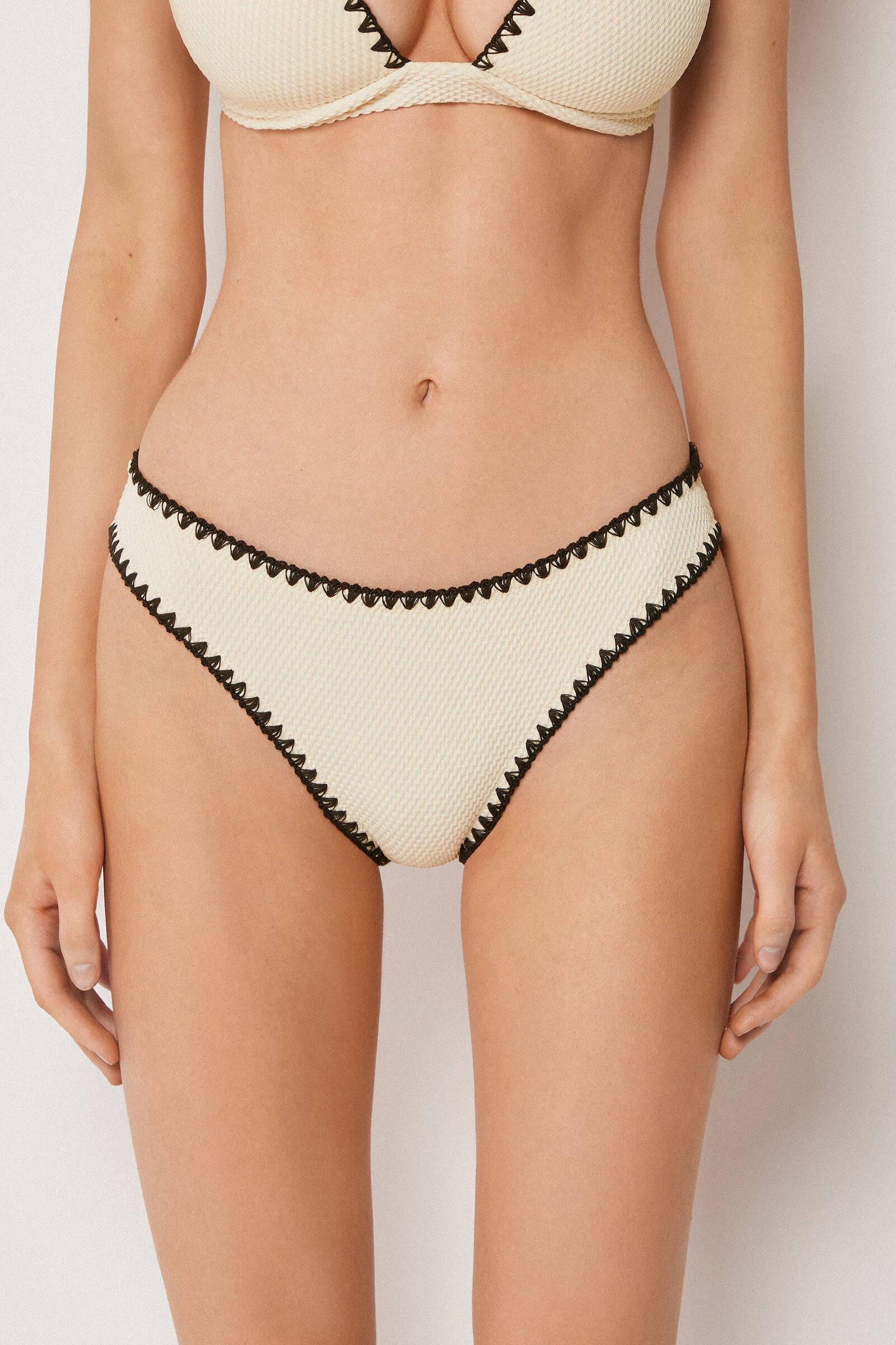 תחתוני ביקיני Bicolor Embroidery