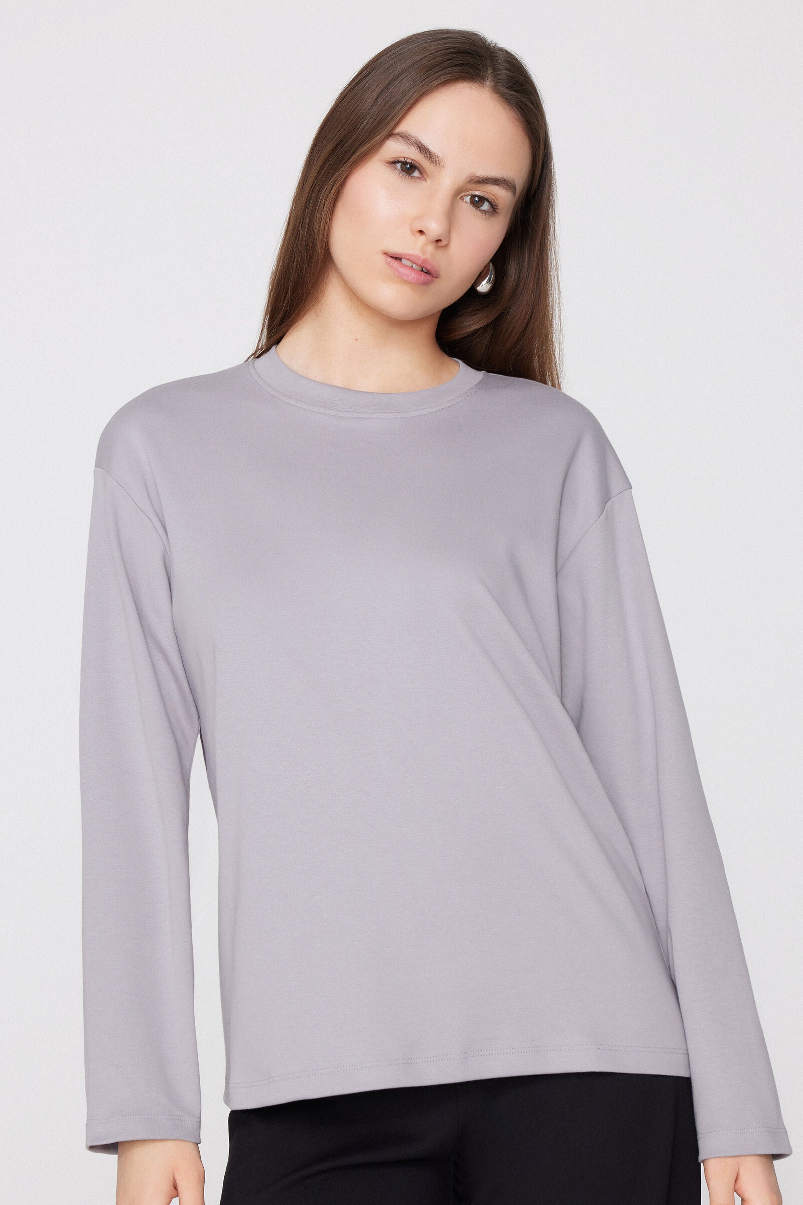 טי שירט כותנה עם מפתח עגול