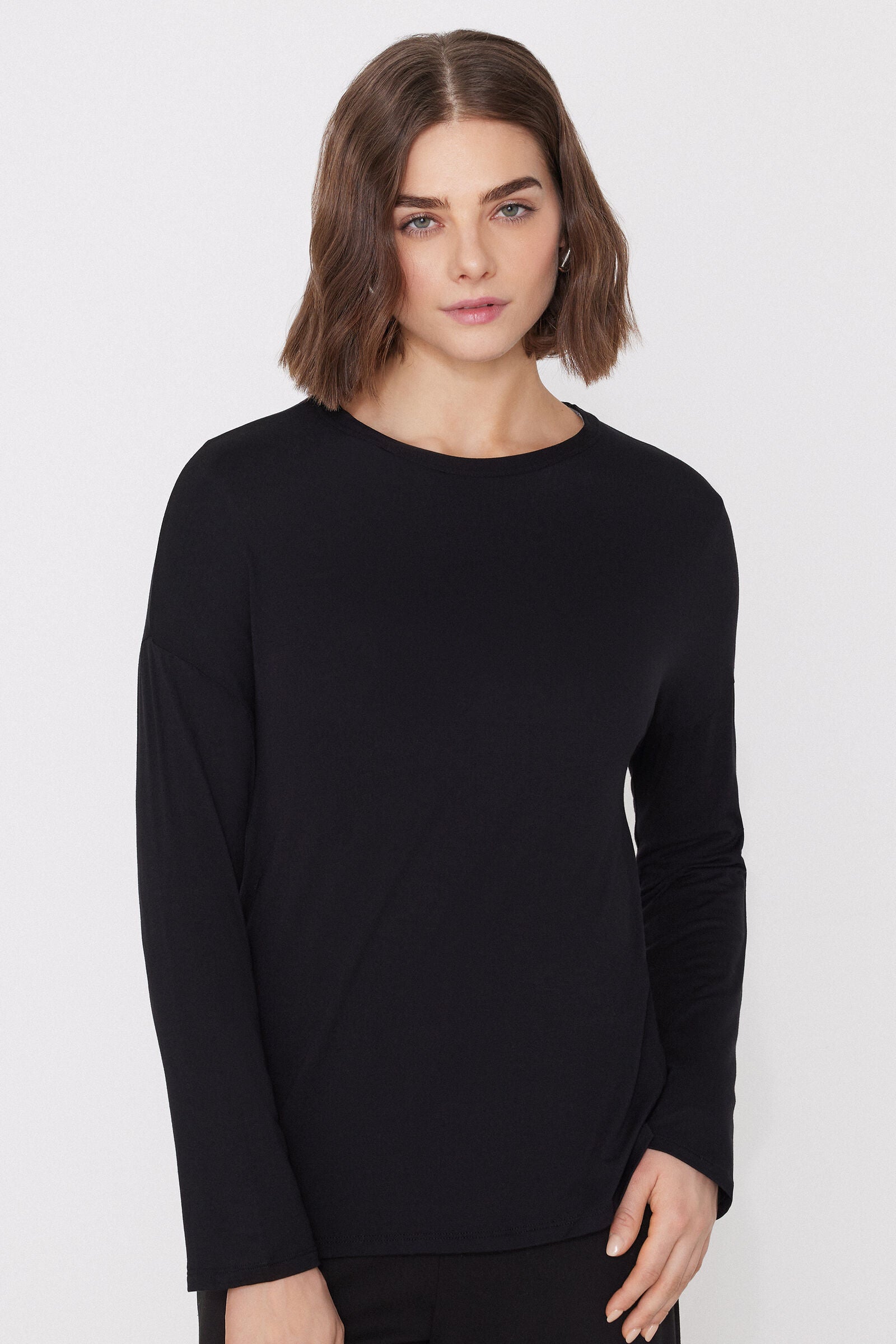 חולצת ויסקוזה ארוכה בגזרת אוברסייז