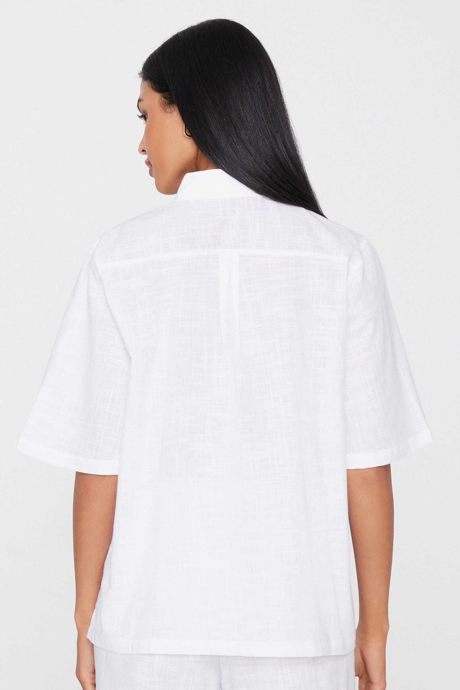 חולצה מכופתרת קצרה 100% Cotton