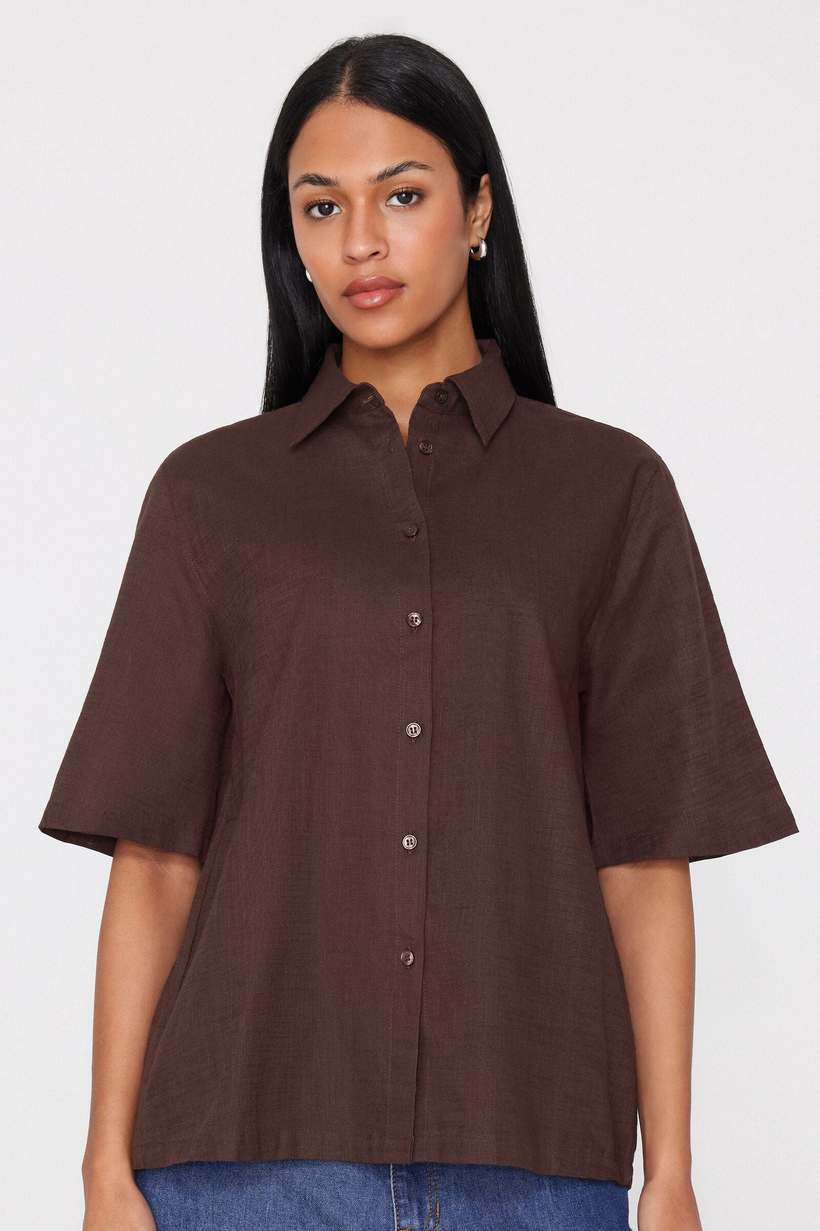 חולצה מכופתרת קצרה 100% Cotton