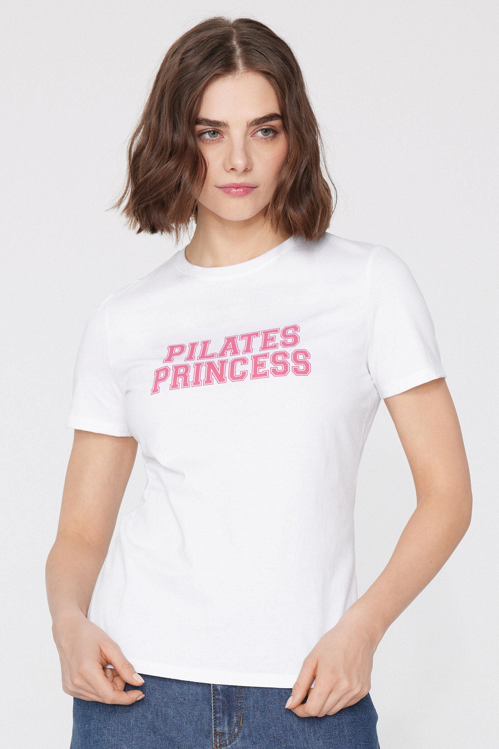 טי שירט כותנה קצרה עם הדפס בחזית