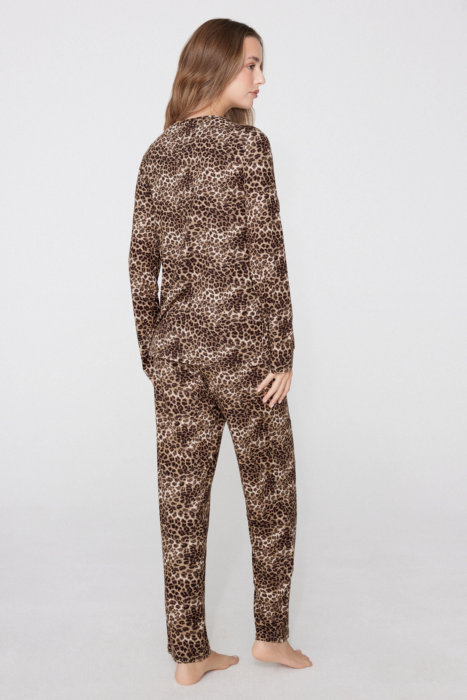 סט פיג'מה ארוכה מבד ויסקוזה בהדפס מנומר