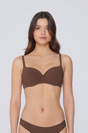 חזיית בלקונט Prague