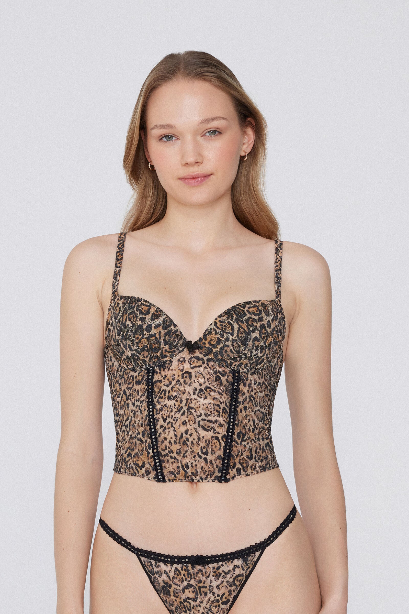 מחוך בלקונט Iconic Leopard