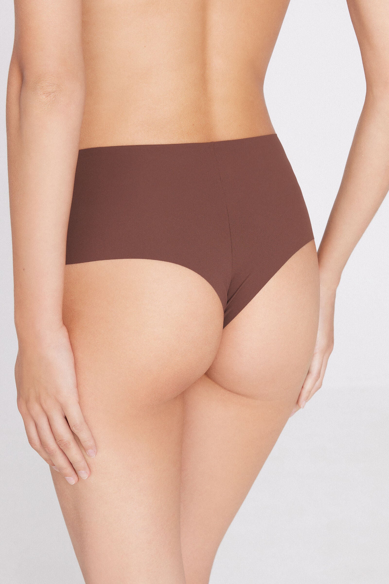 תחתונים ברזילאיים High-Waisted Laser-Cut in Recycled Microfibre