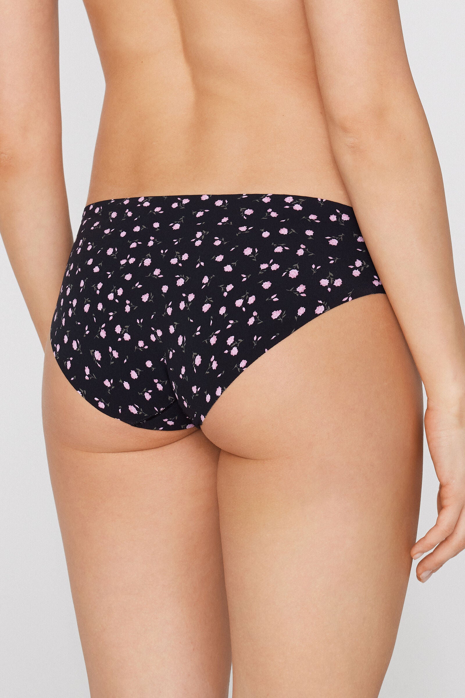 תחתונים ללא תפר