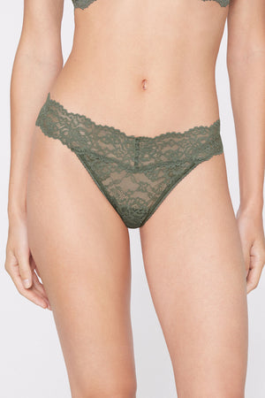 תחתוני חוטיני High-Cut Recycled Lace