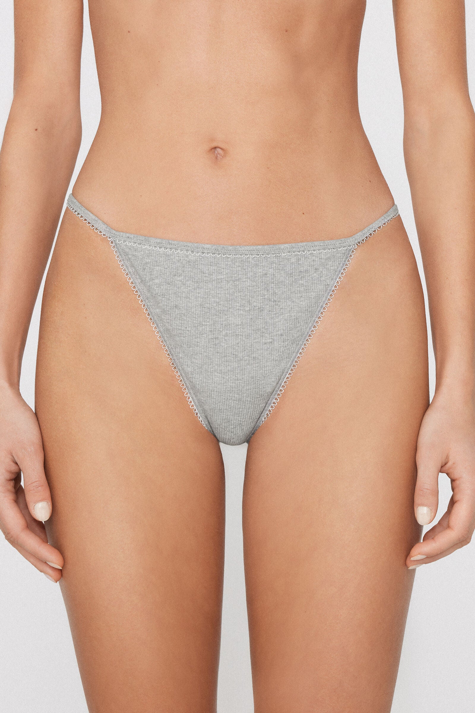 תחתוני חוטיני מבד כותנה Cutie