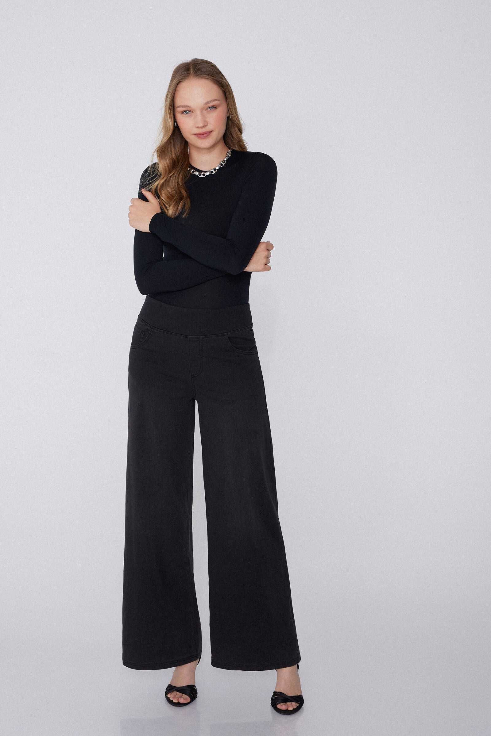 ג'ינס WIDE LEG Soft Flex