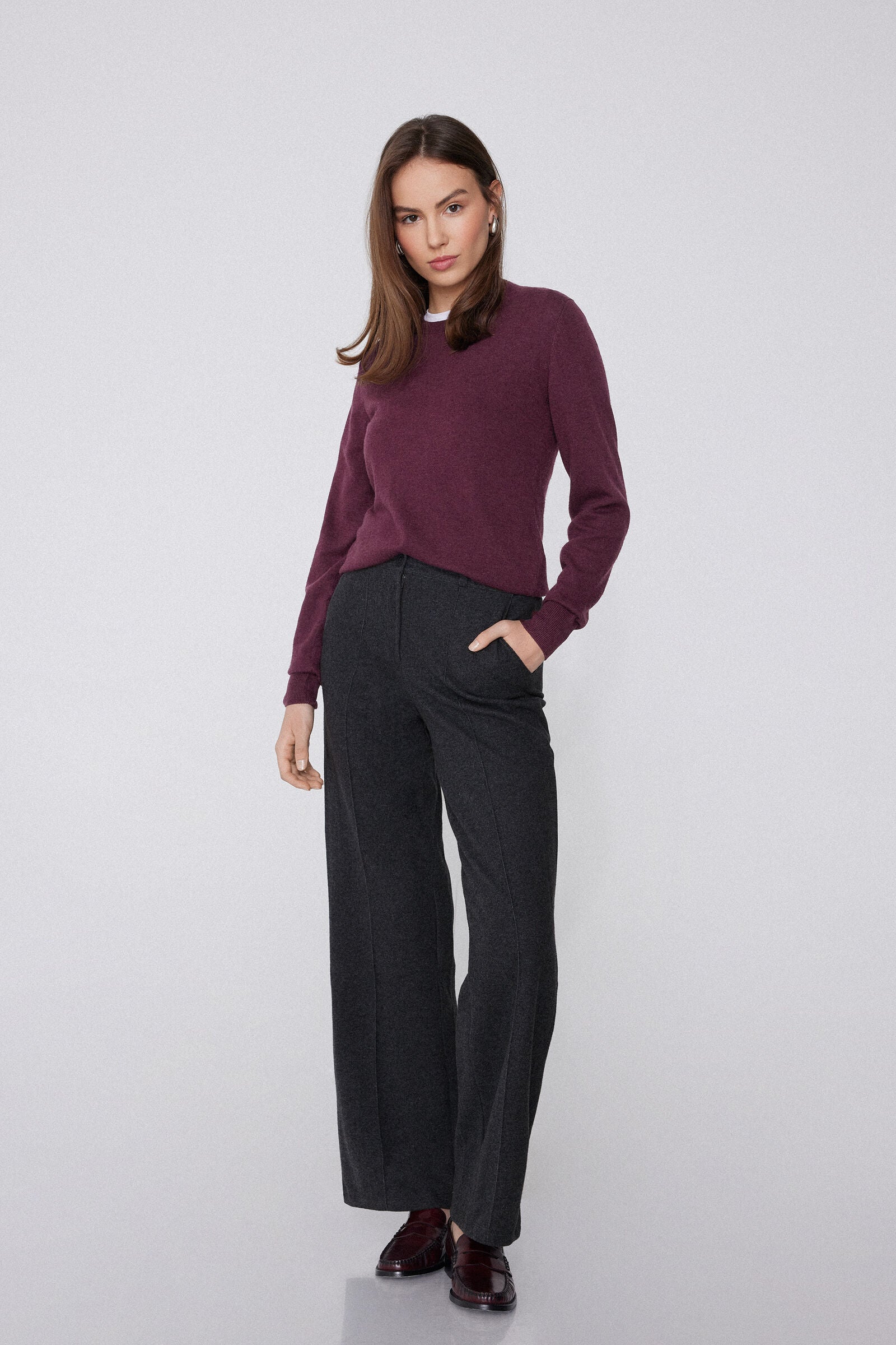 מכנסיים ארוכים בגזרה רחבה