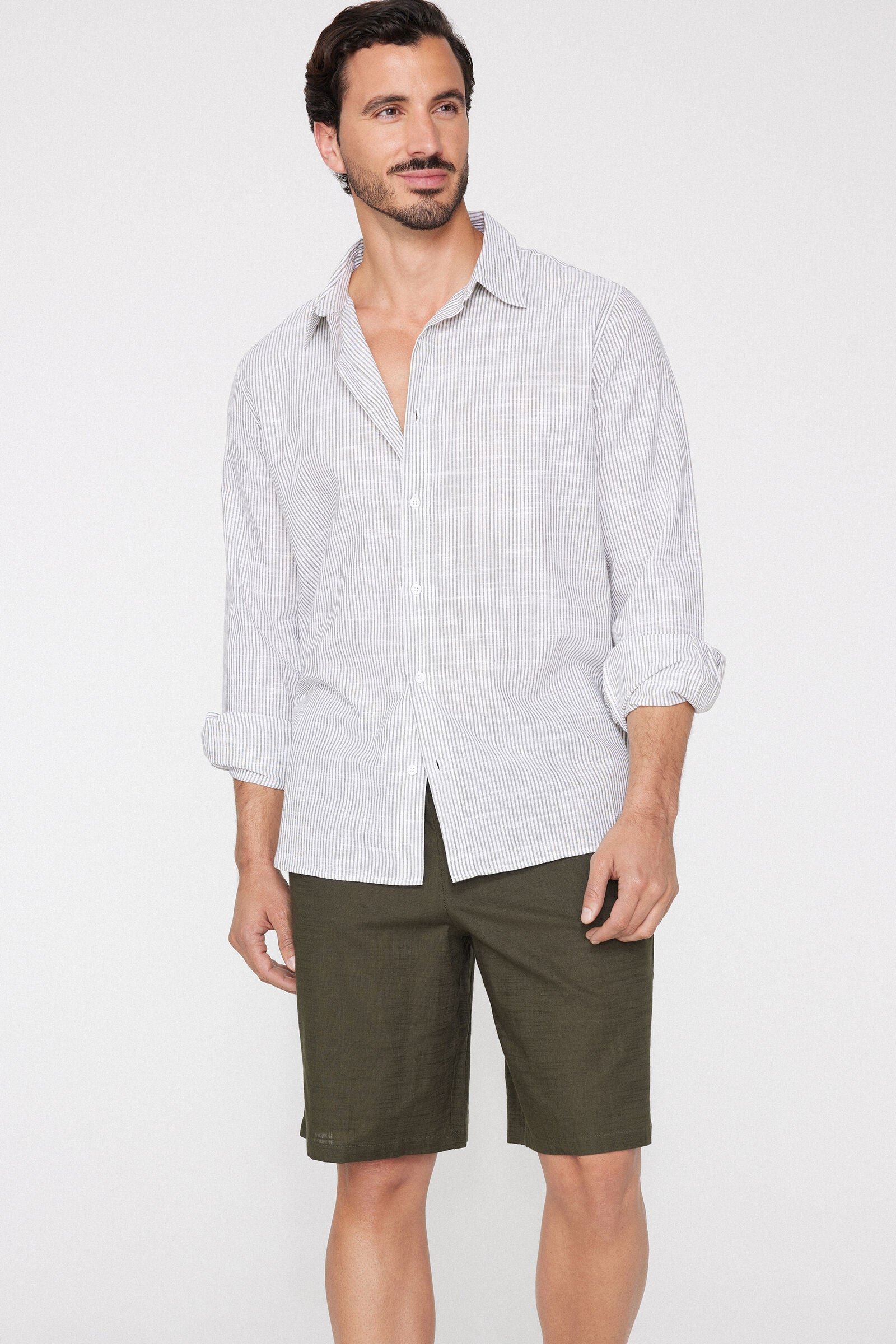 מכנסיים קצרים מבד קנבס כותנה