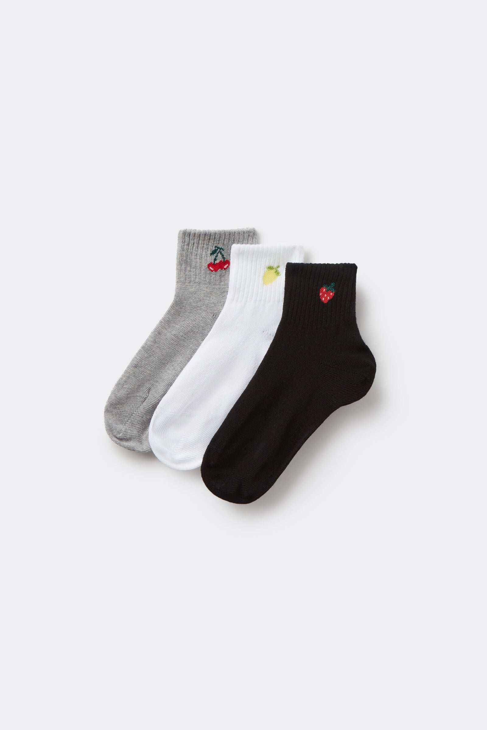 מארז 3 גרבי ספורט עם דוגמא