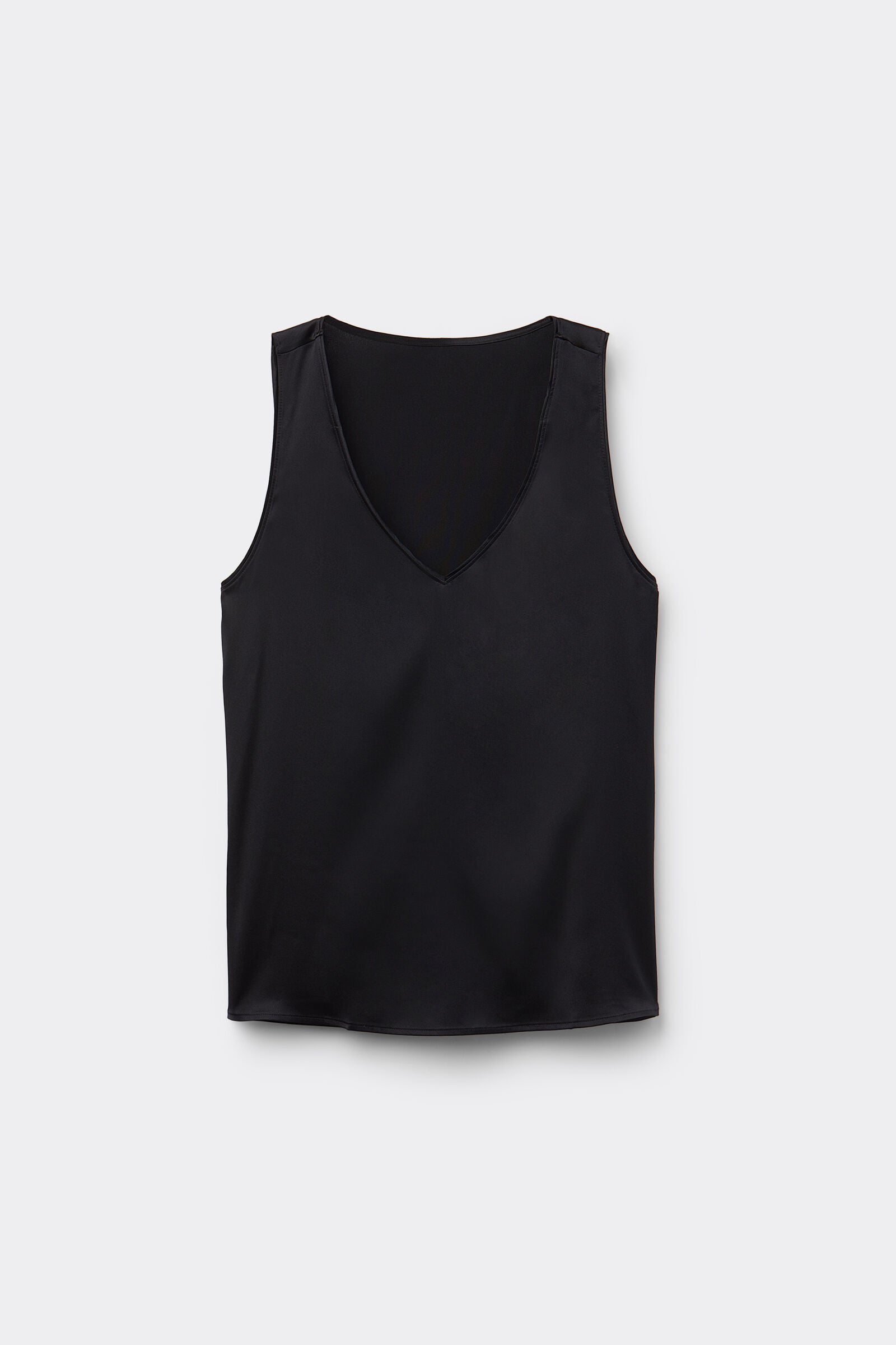 גופיית משי עם מחשוף V