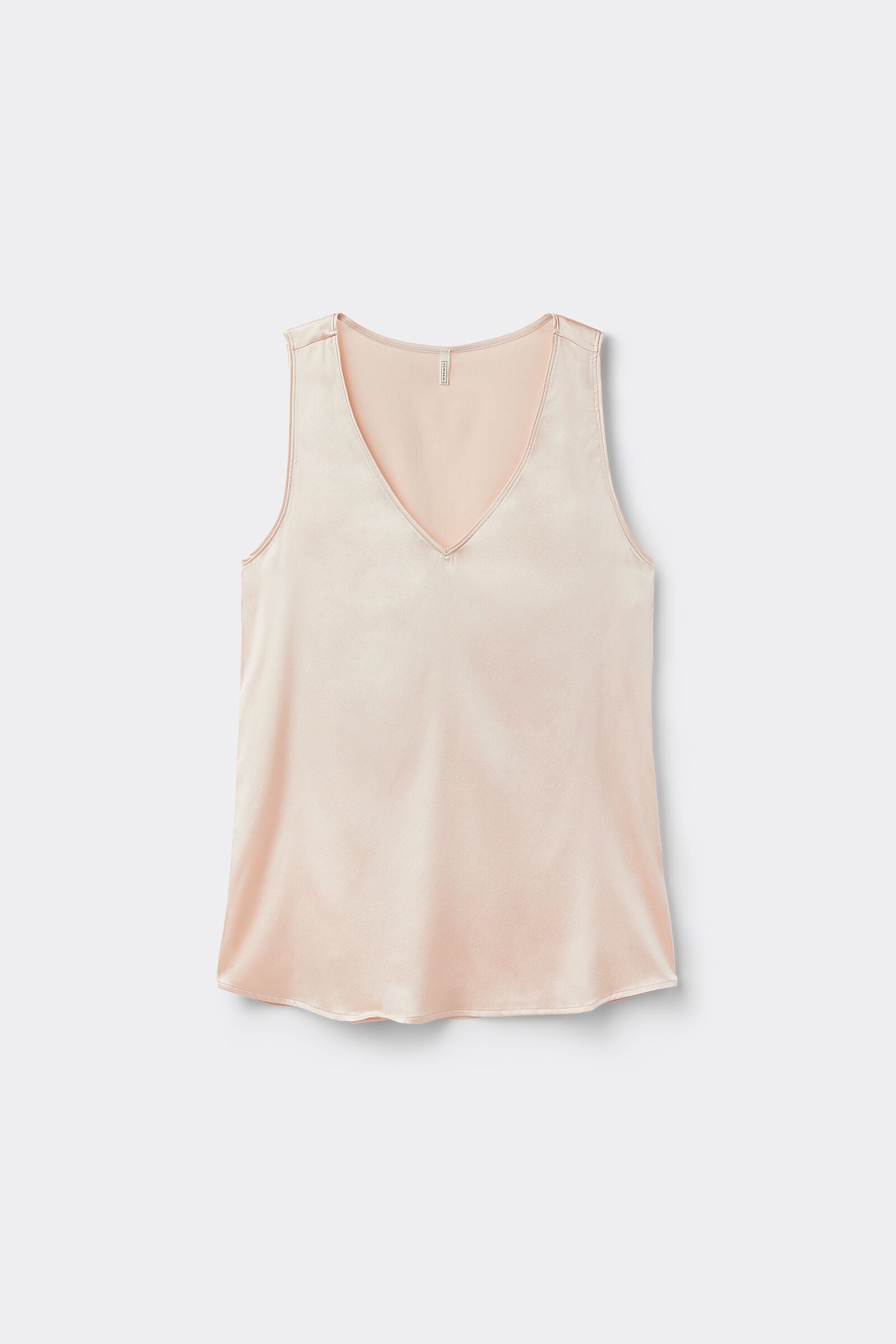 גופיית משי עם מחשוף V