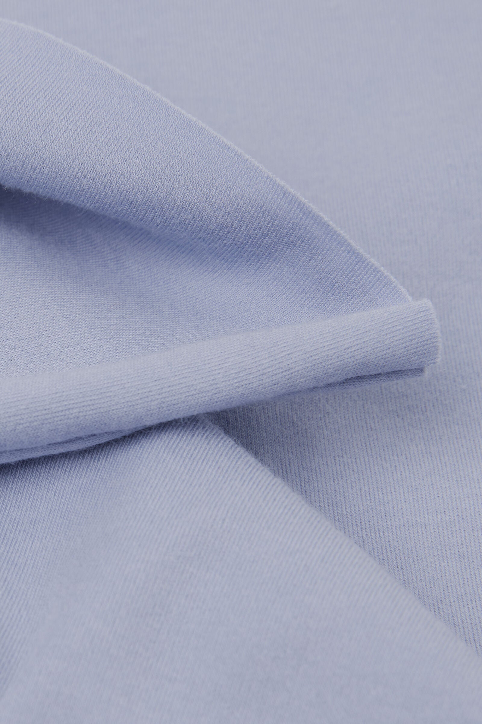 גופייה צמודה ללא תפר