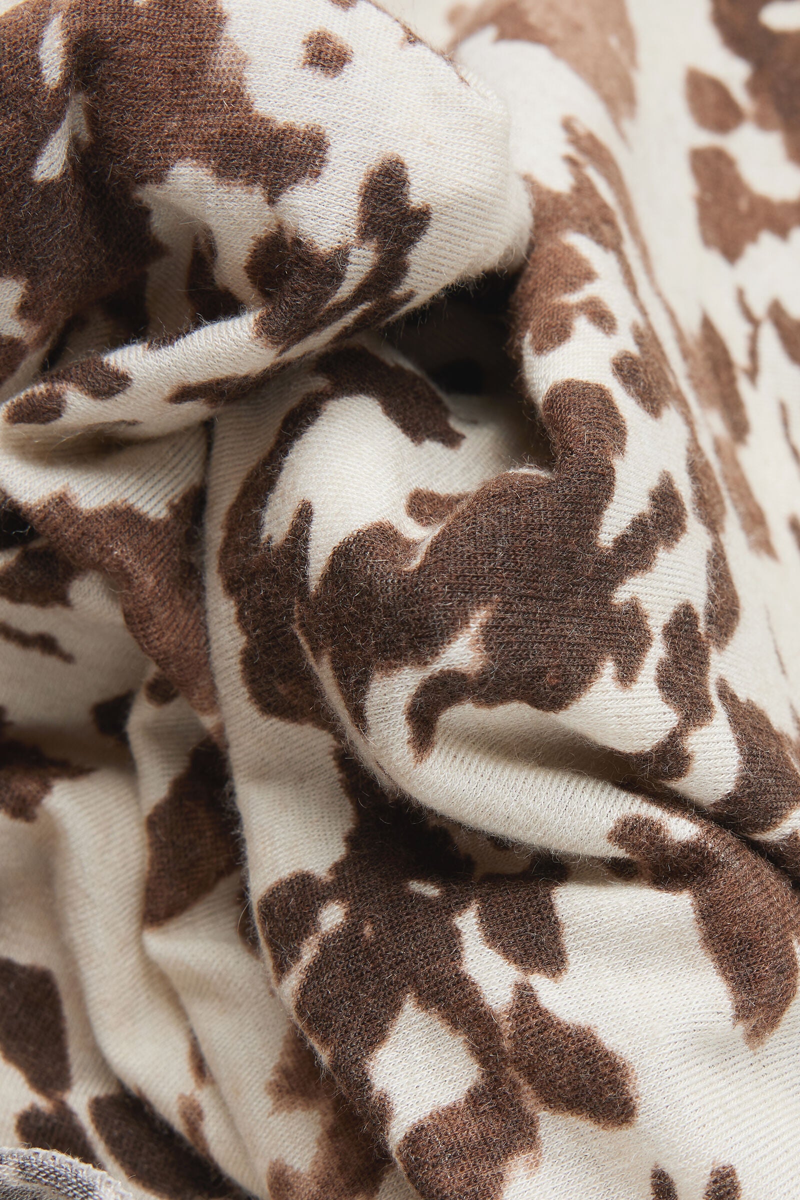 חולצה ארוכה Ultralight Modal and Cashmere בהדפס פרה