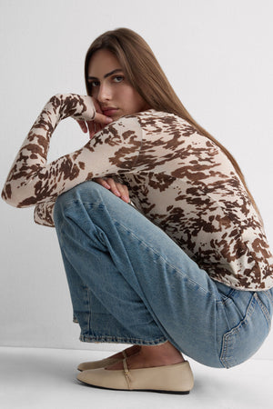 חולצה ארוכה Ultralight Modal and Cashmere בהדפס פרה