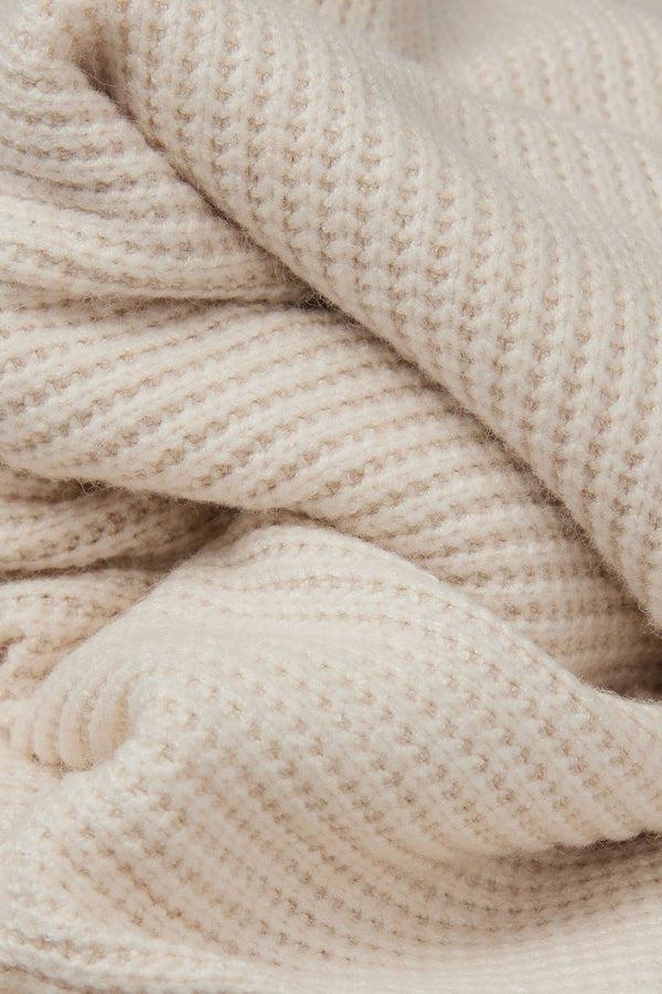 סריג ריב עם מפתח וי Soft Tricot