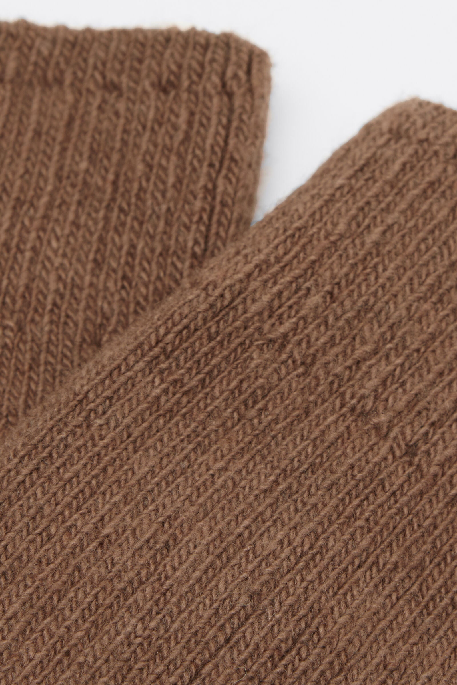 גרבי צמר קשמיר קצרות