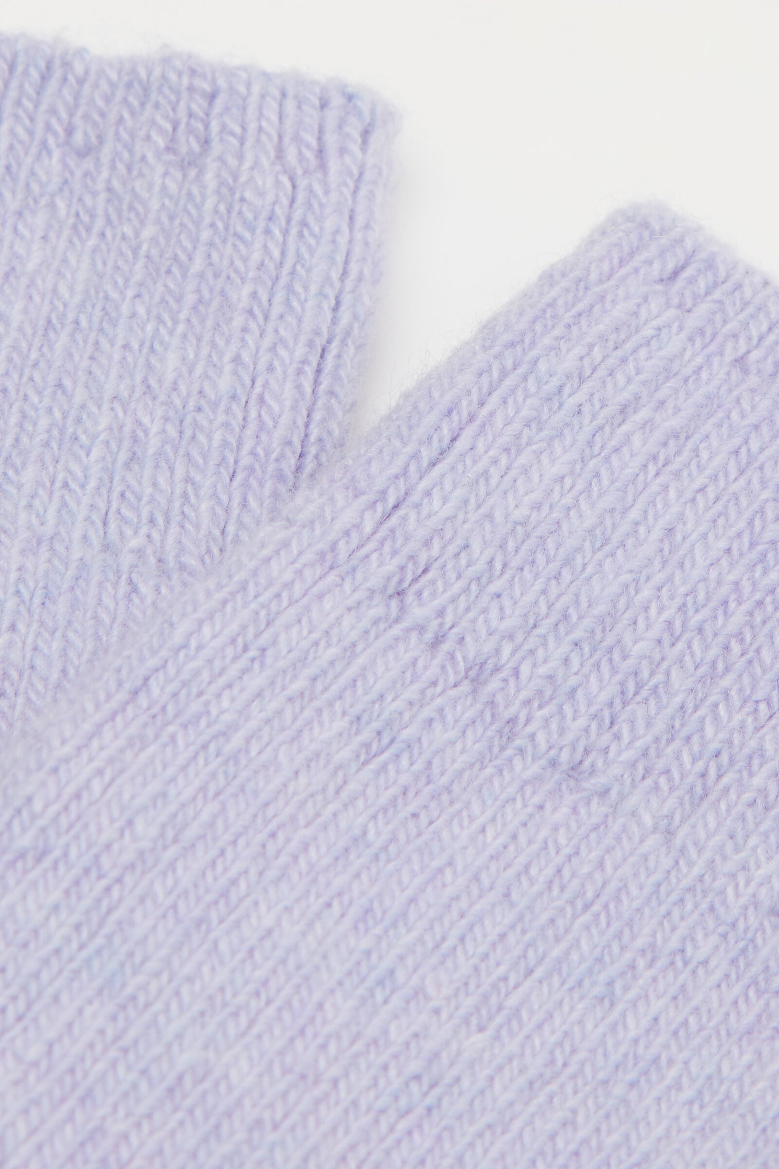 גרבי צמר קשמיר קצרות