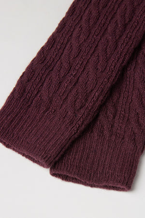 גרבי קשמיר Cable-Patterned
