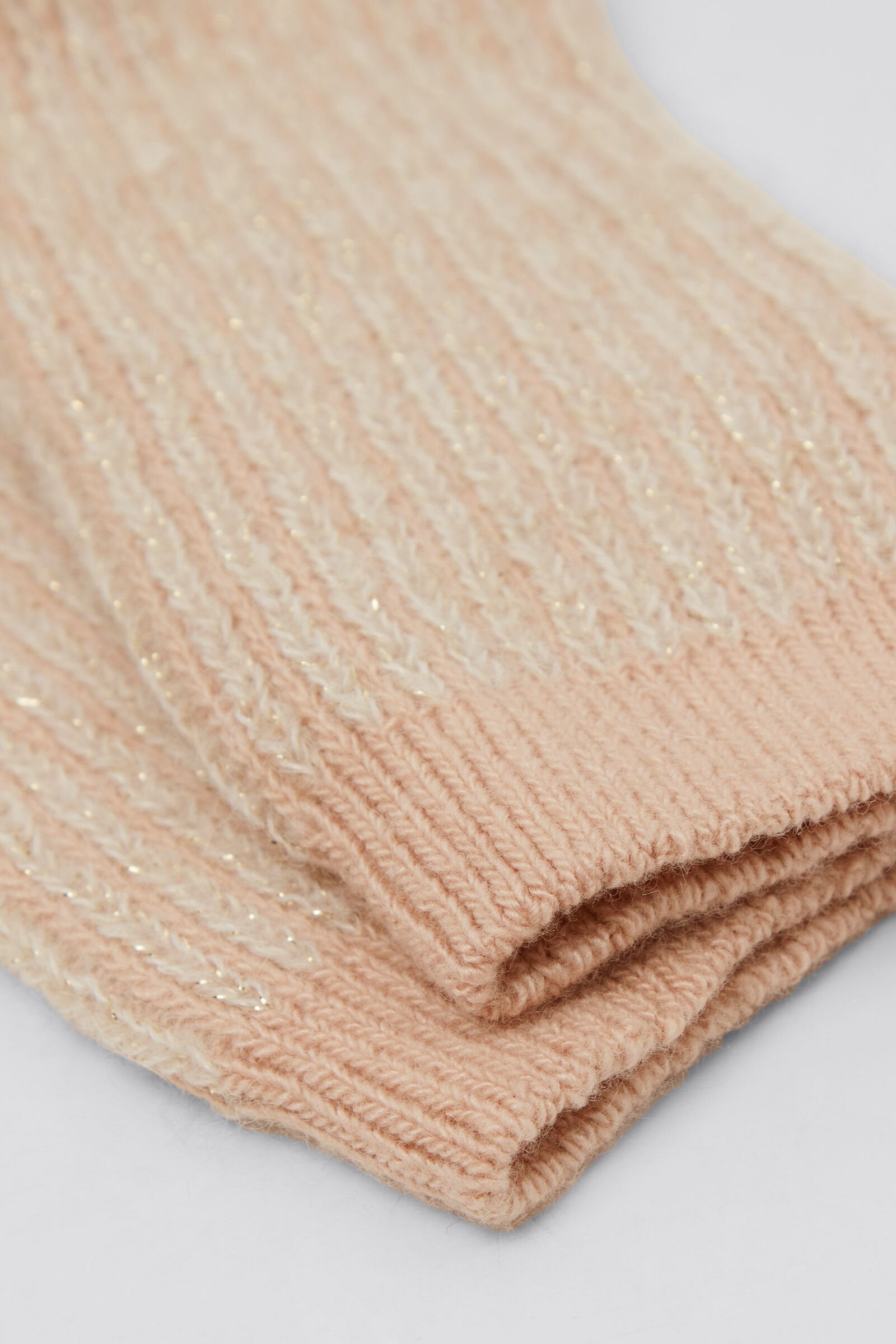 גרבי קשמיר מנצנצות