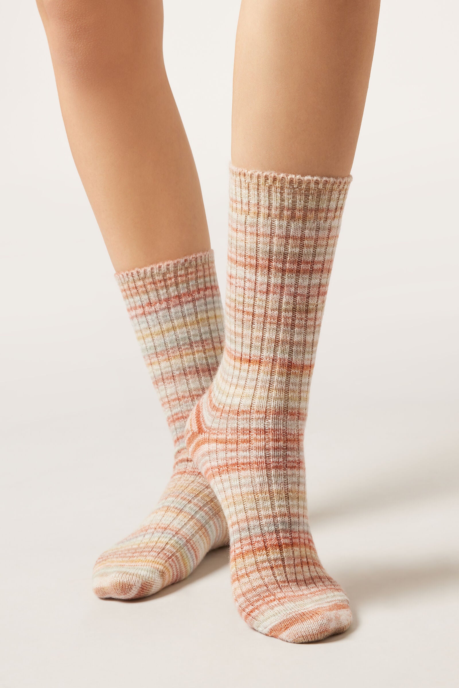 גרבי פסים רבגוניות