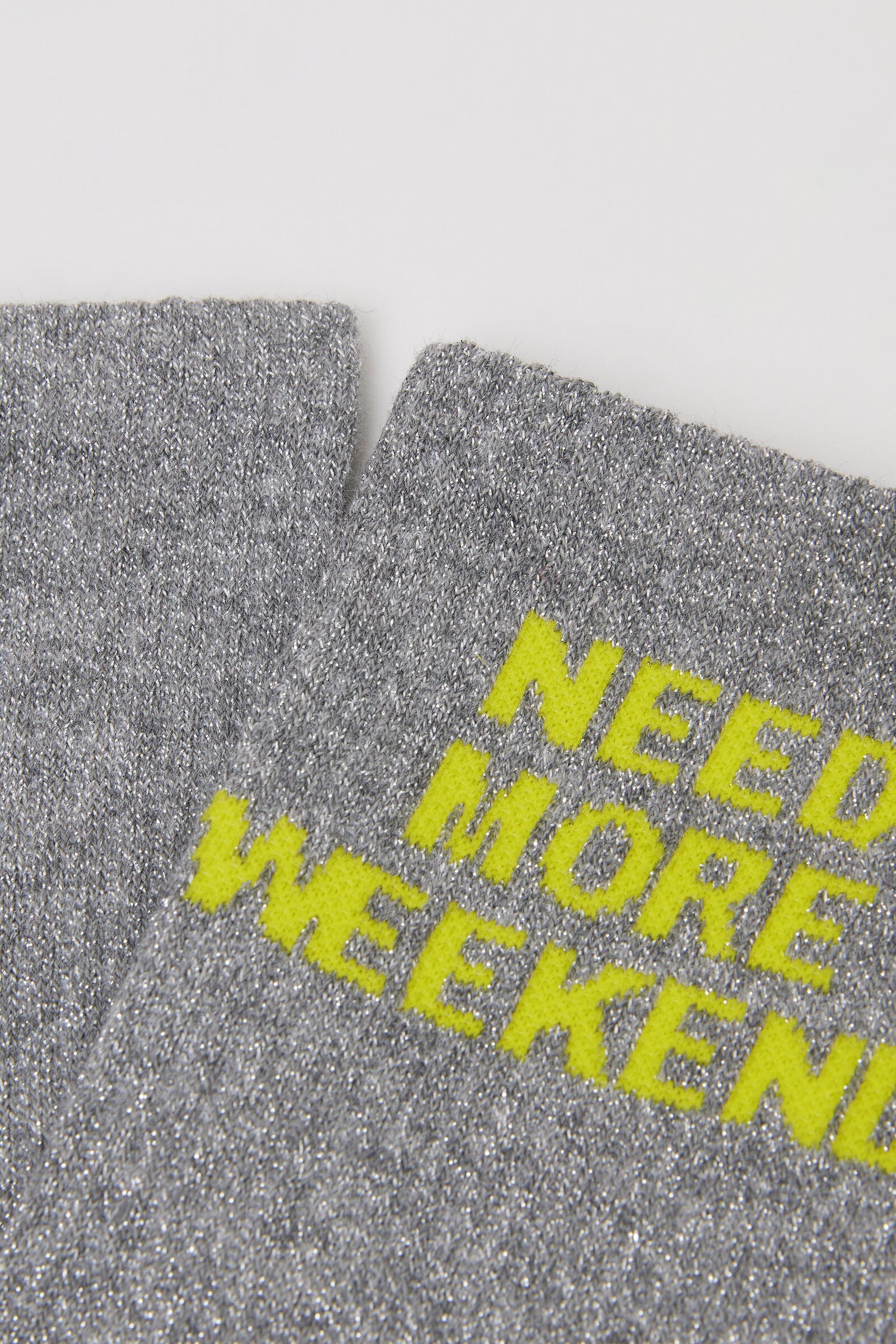 גרבי גליטר נצנצים עם הדפס כיתוב