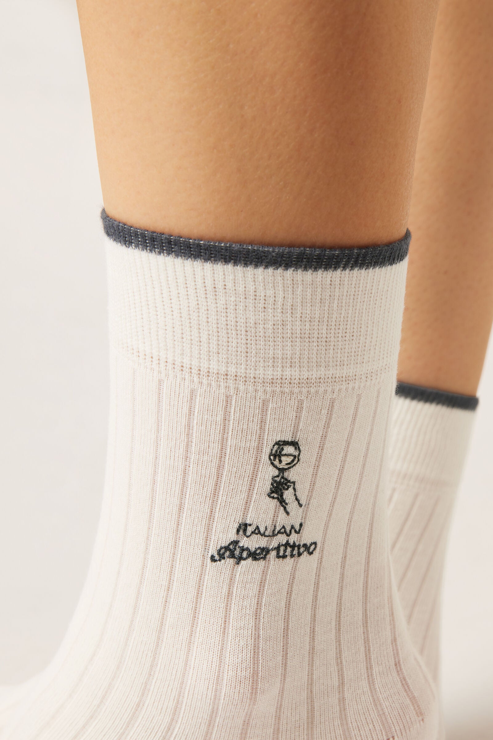 גרביים עם רקמה Italian Style