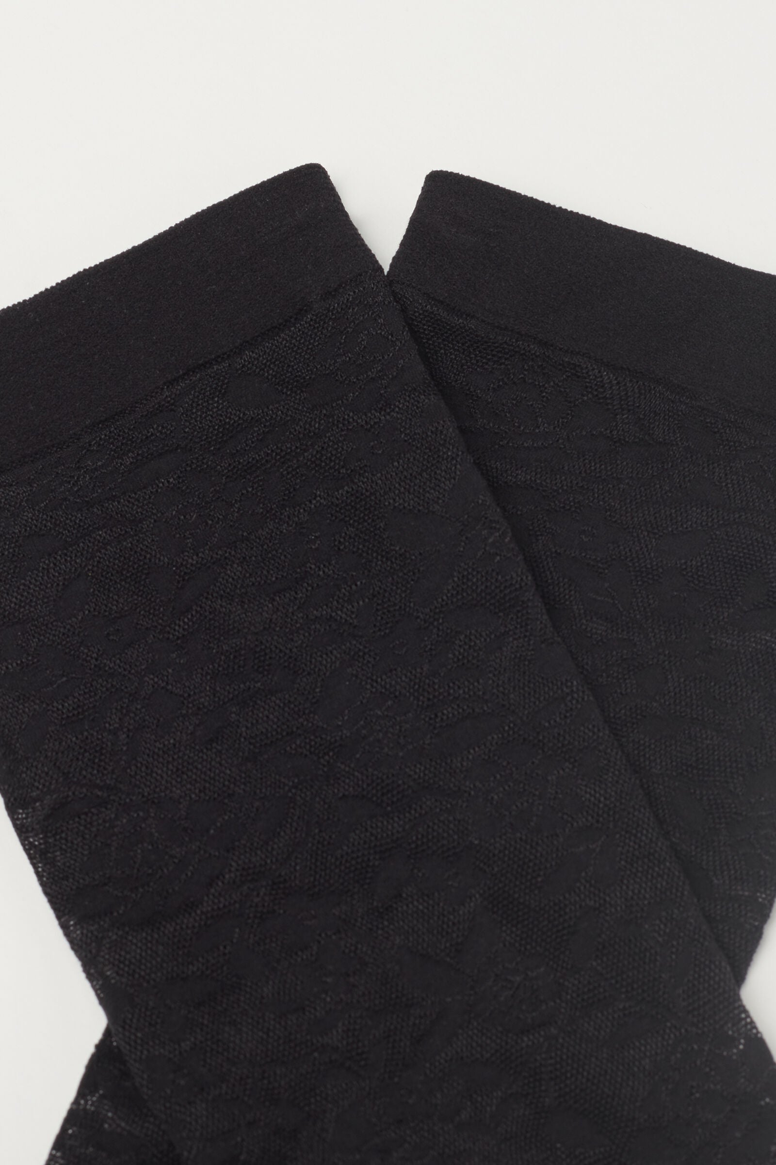 גרביים עם הדפס פרחוני