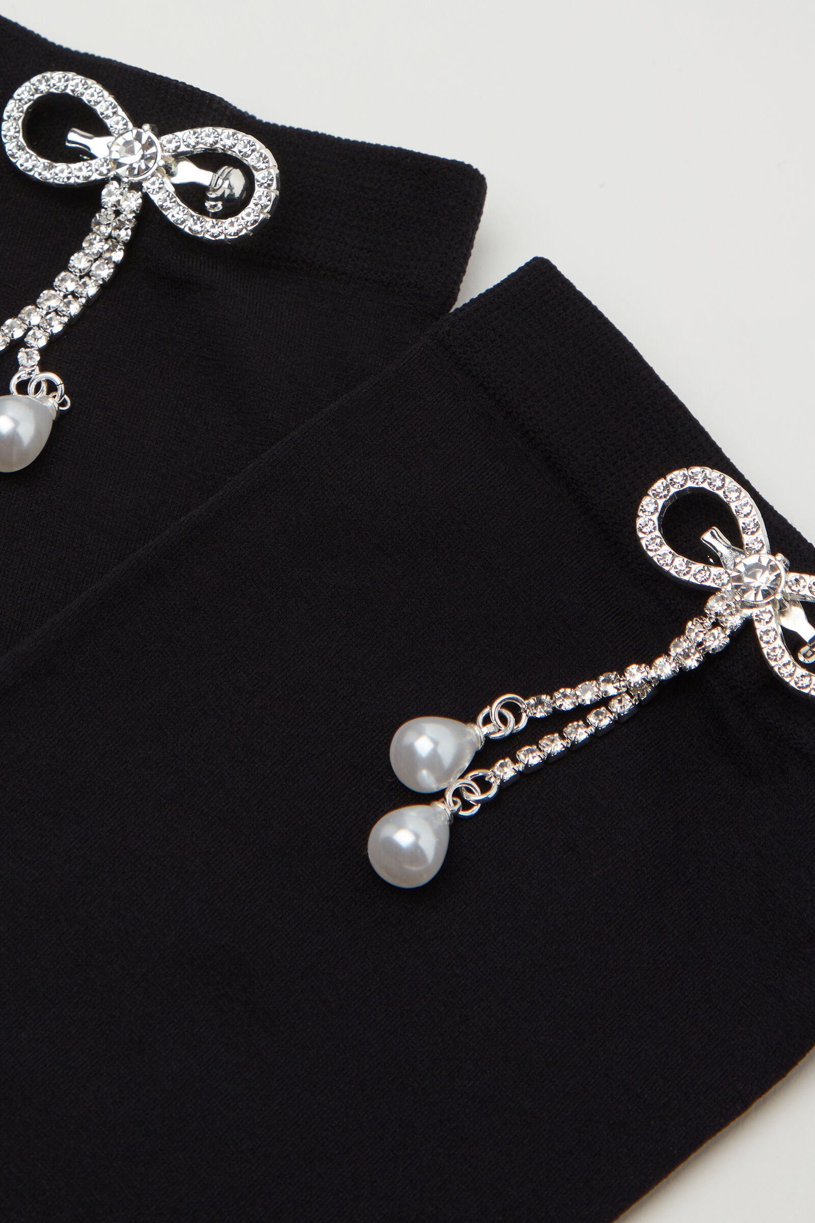 גרבי מיקרופייבר בעיטור פפיון יהולמים