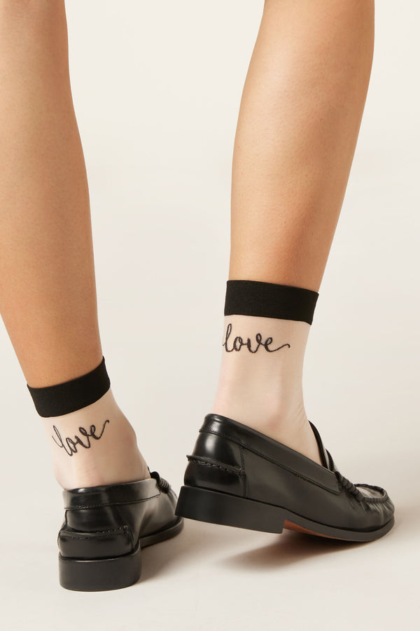 גרבי ניילון שקופות Love