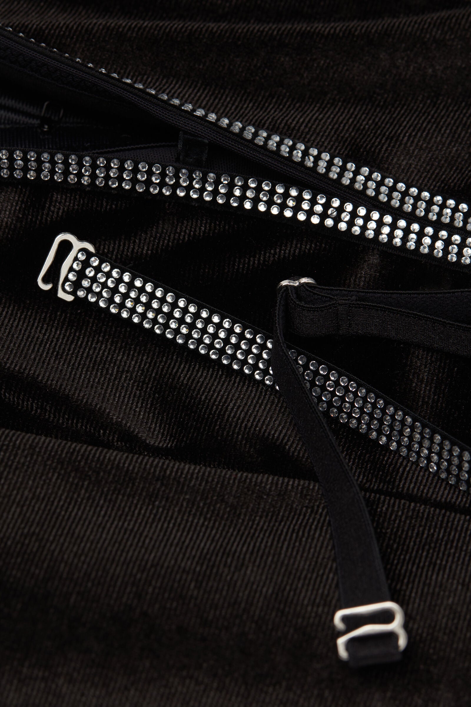 מחוך Girls Wanna Glisten