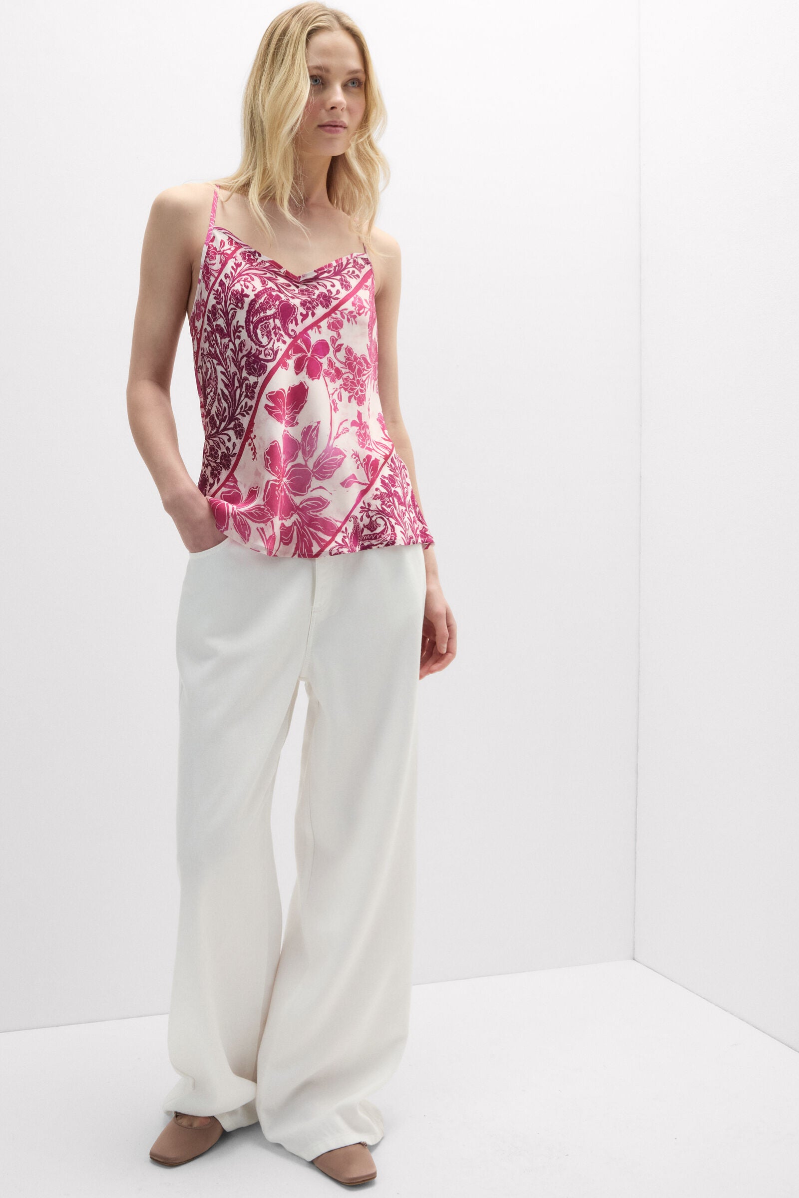 גופייה מבד סאטן ויסקוזה Brighten Your Day