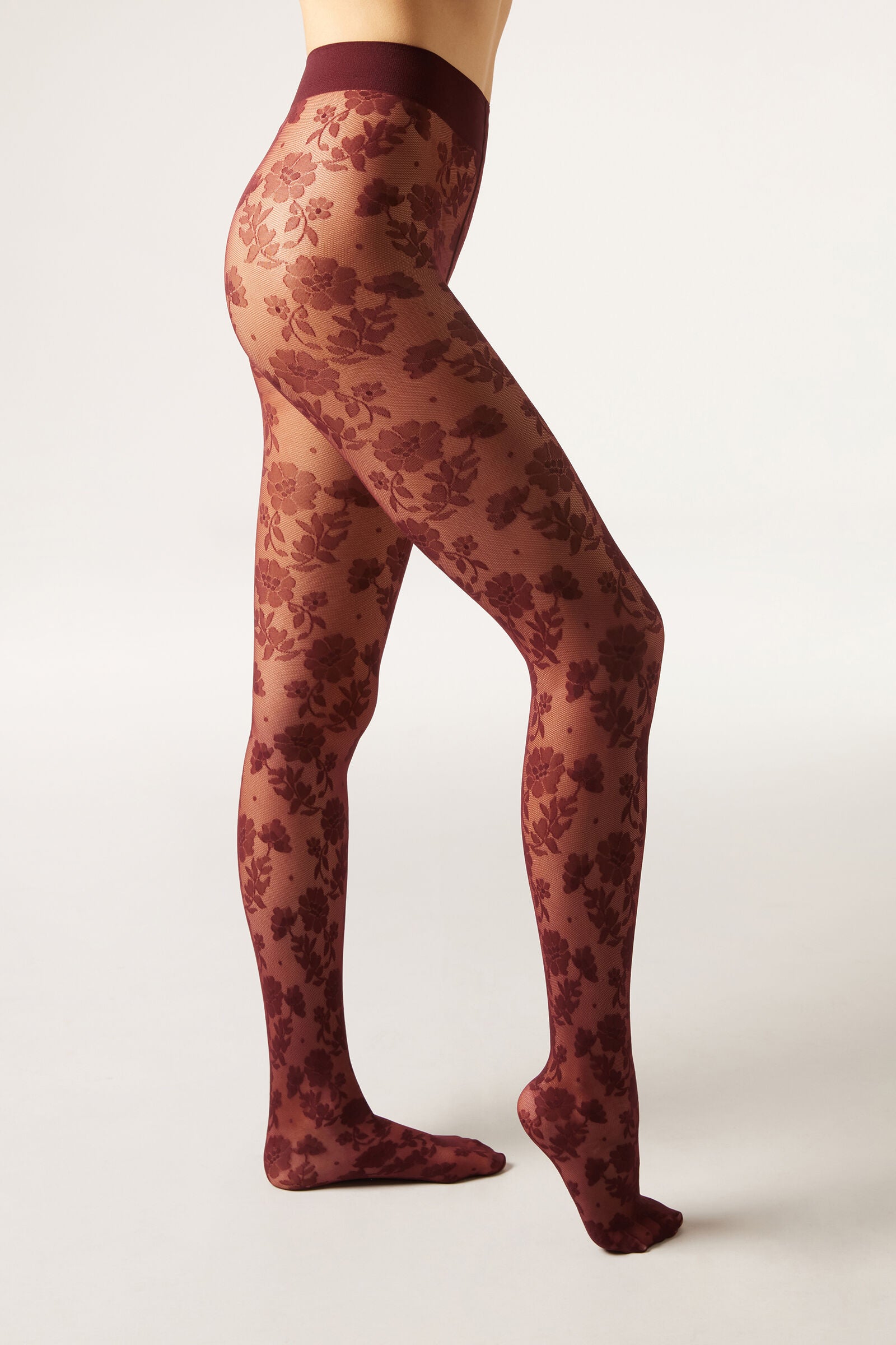 גרביוני רשת פרחוניים